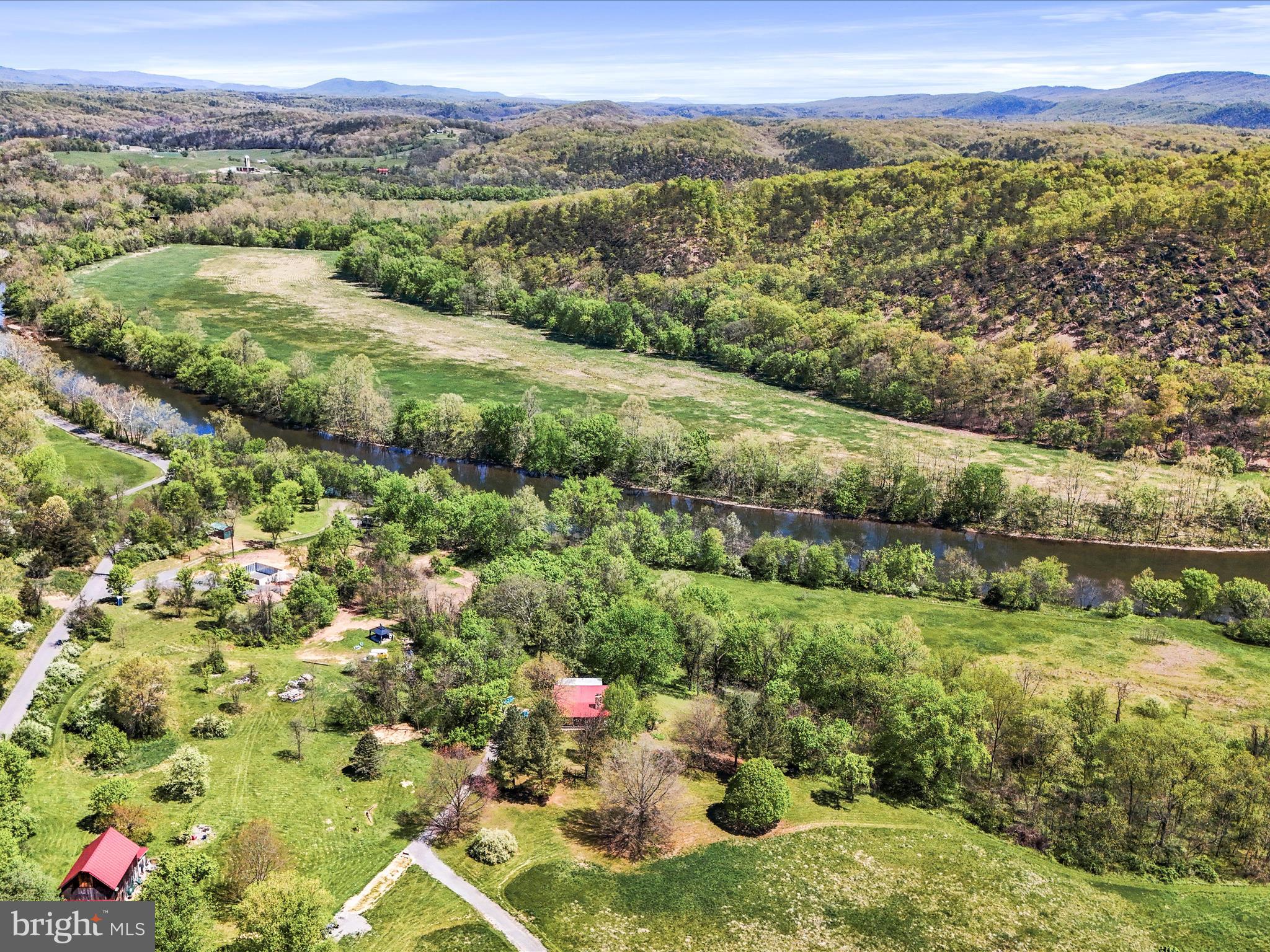 BLUE MEADOWS - Residential