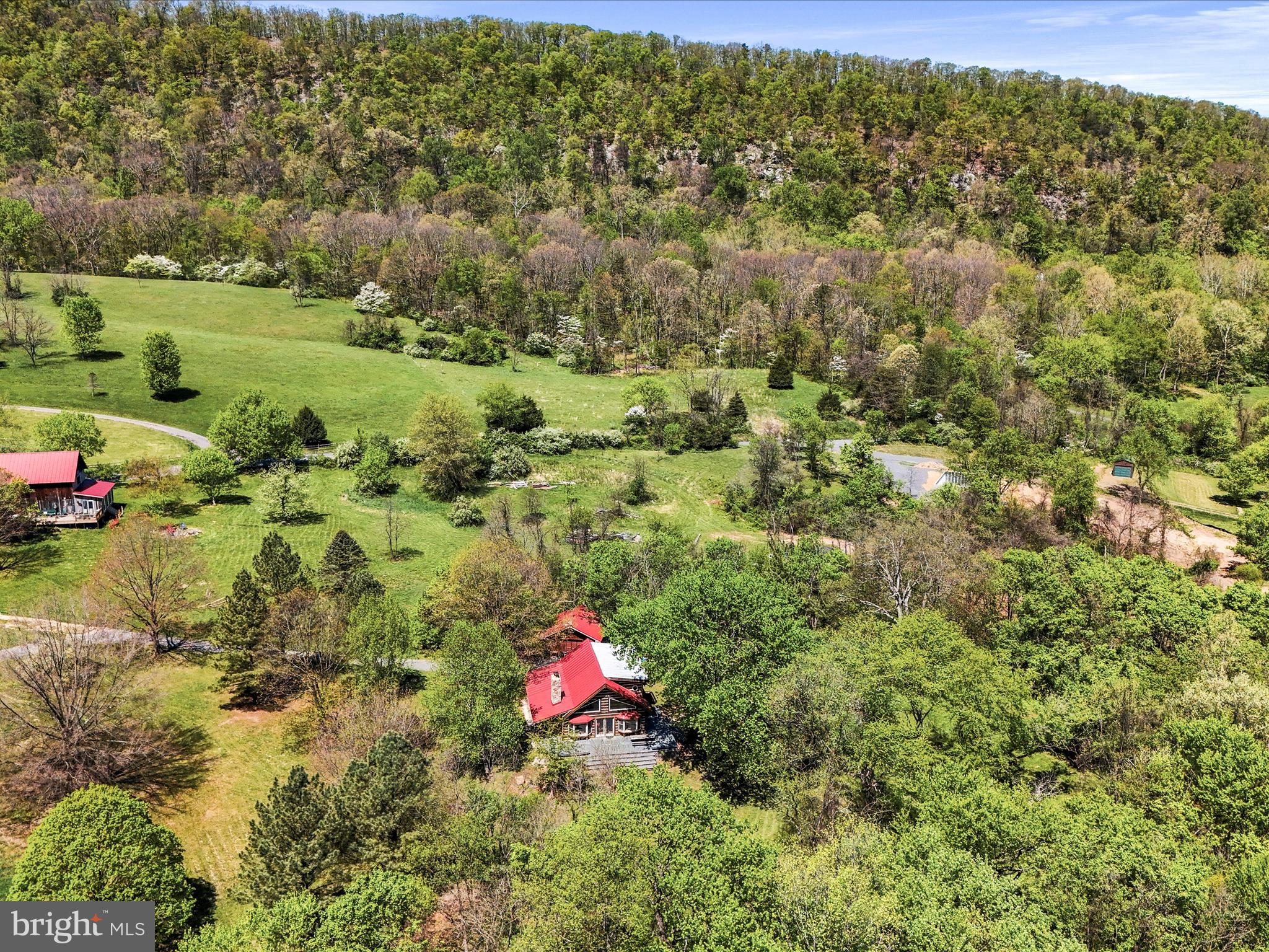 BLUE MEADOWS - Residential