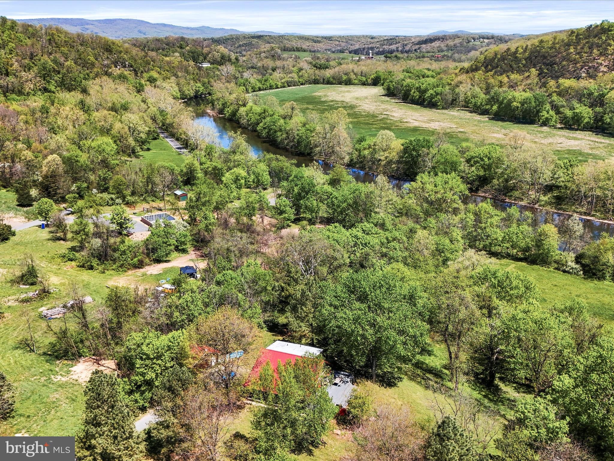 BLUE MEADOWS - Residential