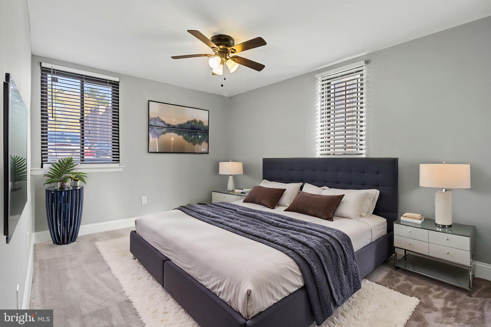 HUNTLEY SQUARE CONDOMINIUMS - Residential