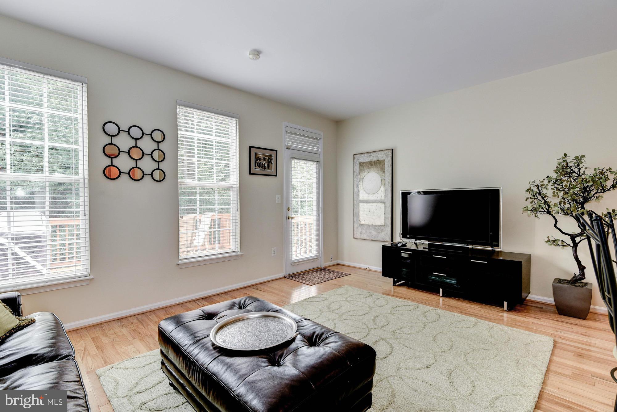 KINGSTOWNE - Residential