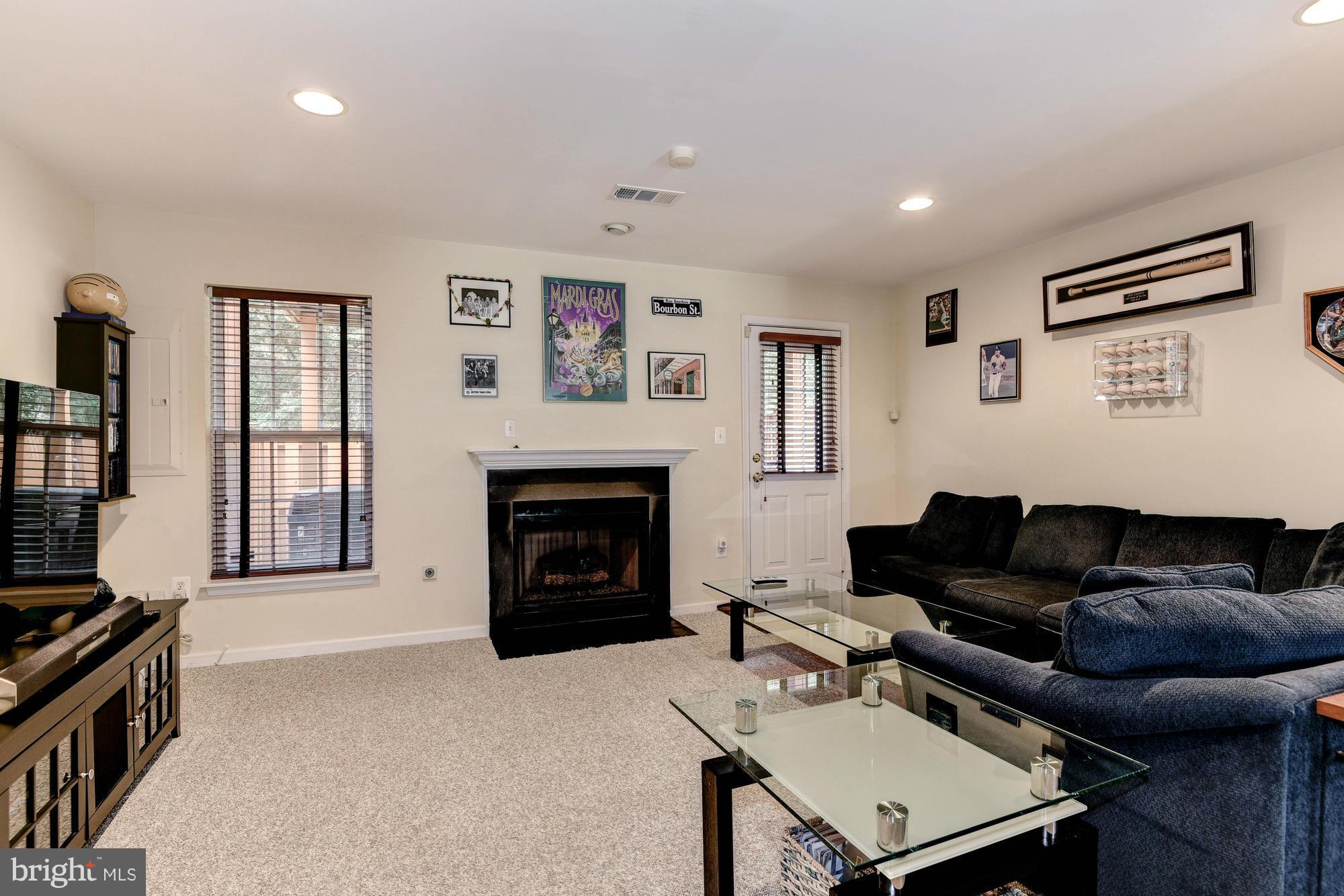 KINGSTOWNE - Residential