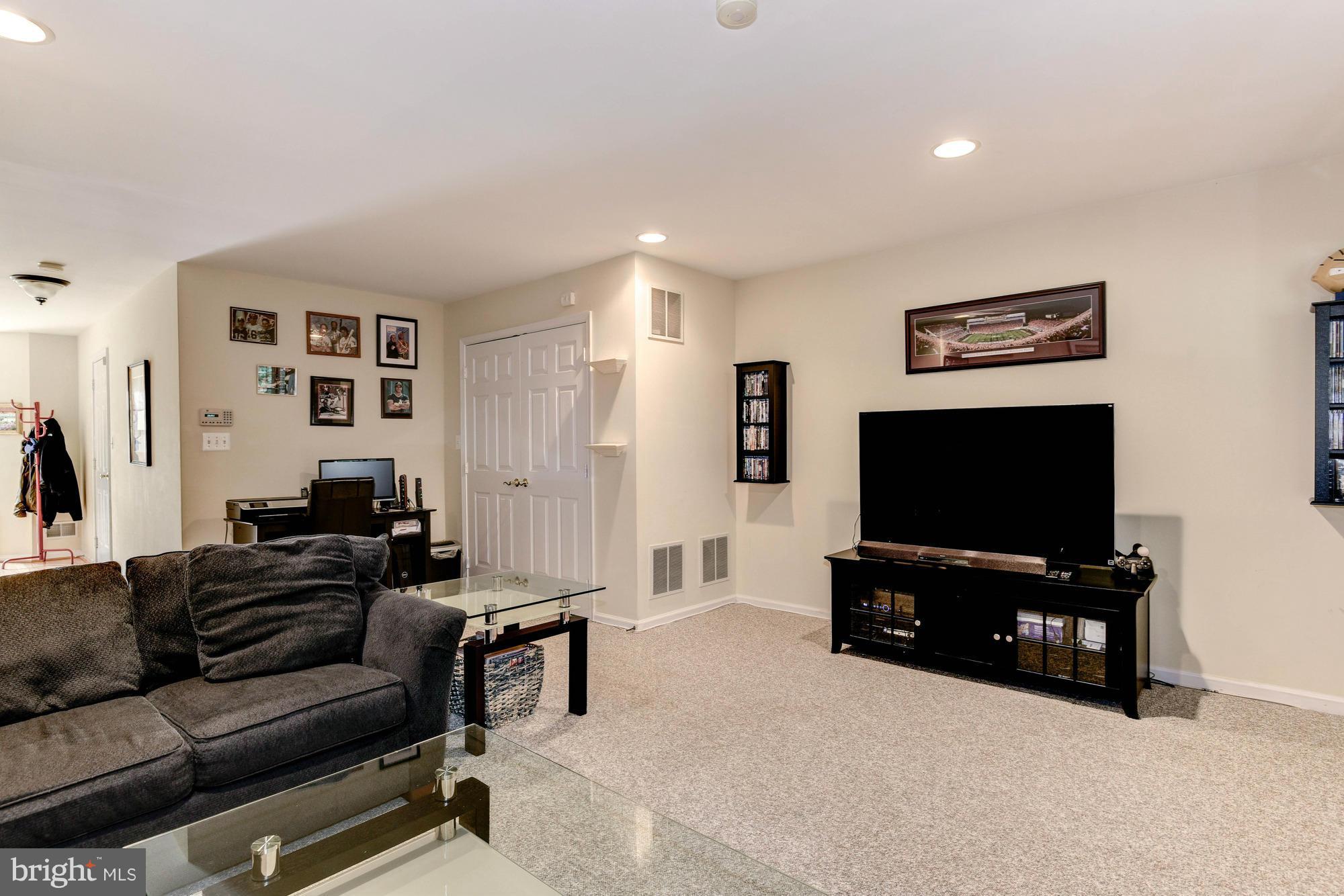 KINGSTOWNE - Residential