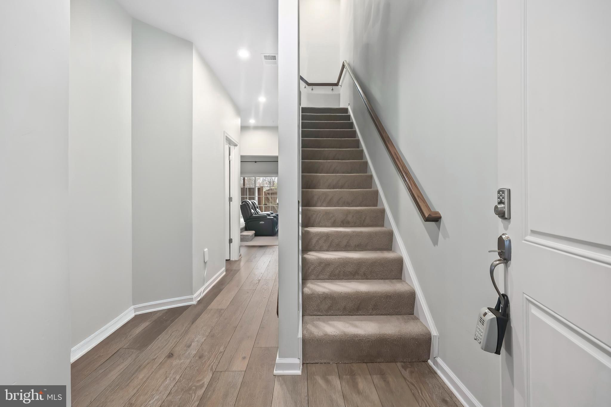 8246 KNIGHT STATION WAY