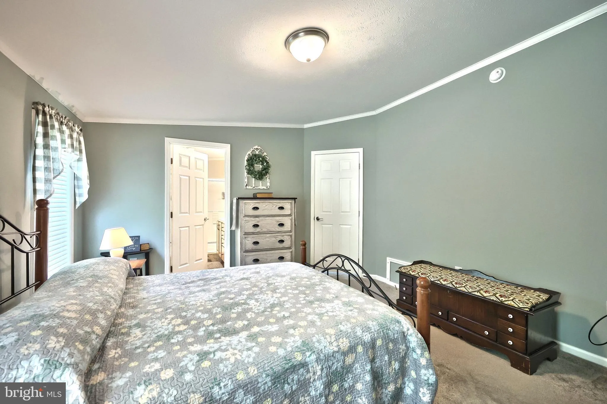 Spring Grove, Pennsylvania 17362, United States, 3 Bedrooms Bedrooms, ,2 BathroomsBathrooms,Residential,Pending,200307