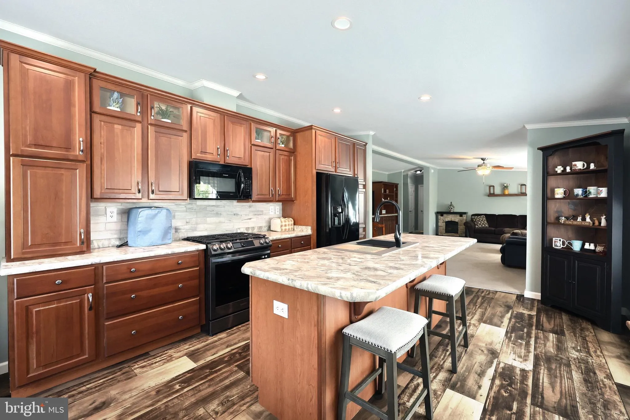 Spring Grove, Pennsylvania 17362, United States, 3 Bedrooms Bedrooms, ,2 BathroomsBathrooms,Residential,Pending,200307