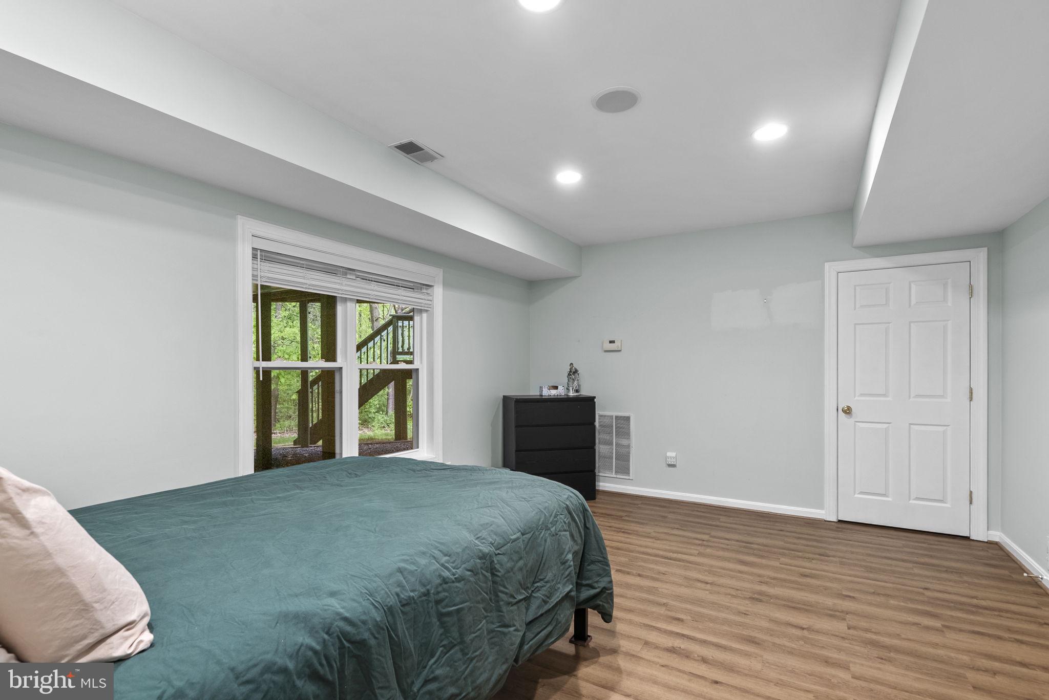 GRANBY WOODS - Residential