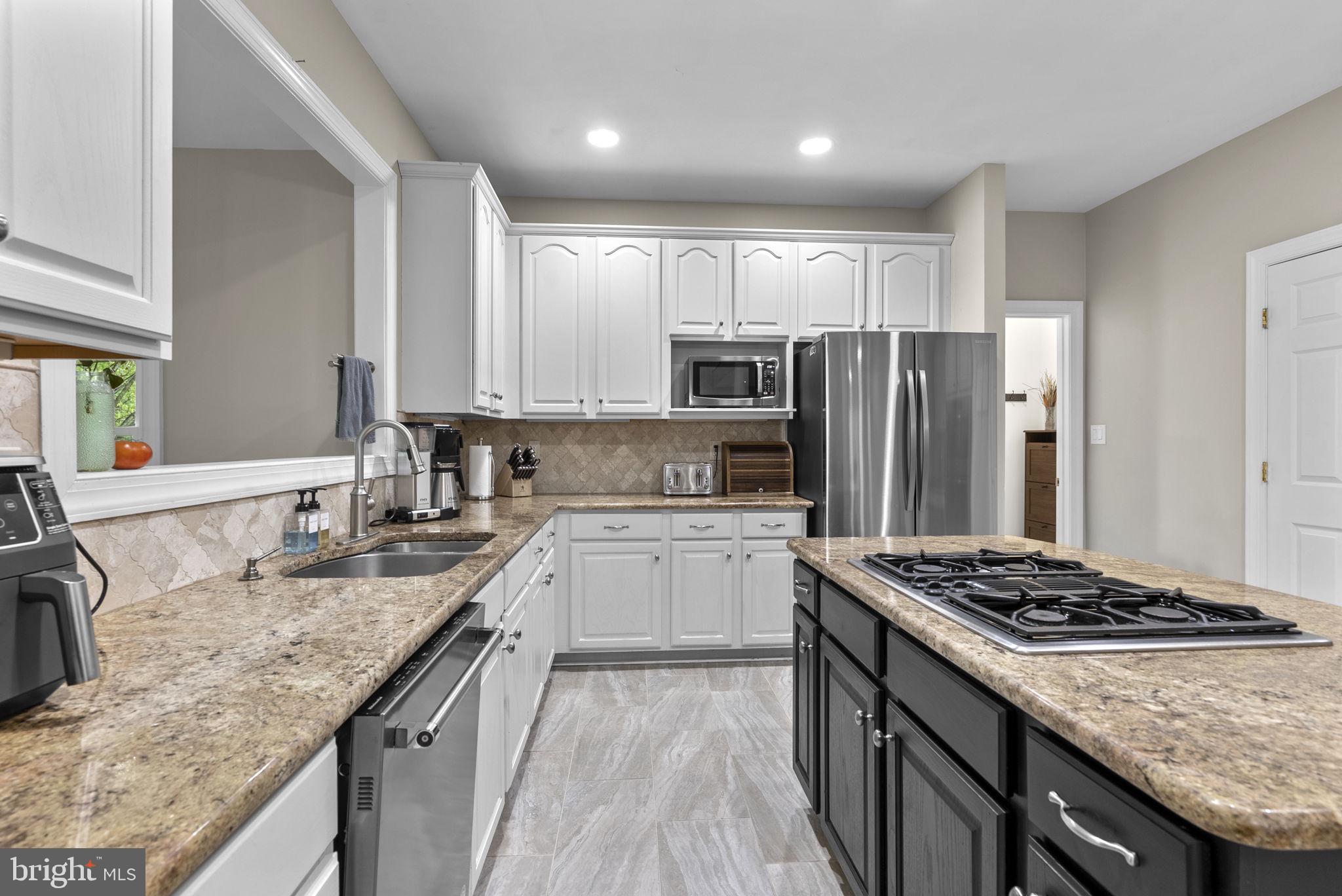 GRANBY WOODS - Residential