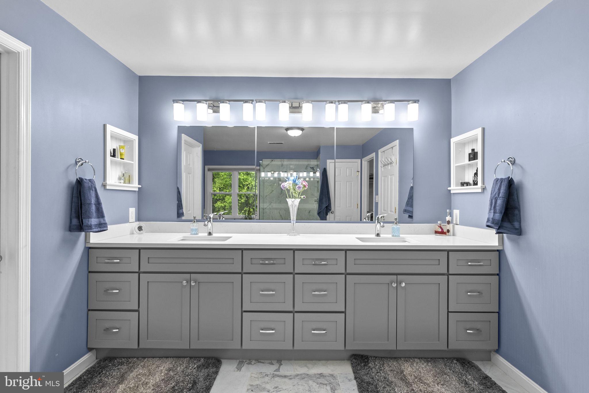 GRANBY WOODS - Residential