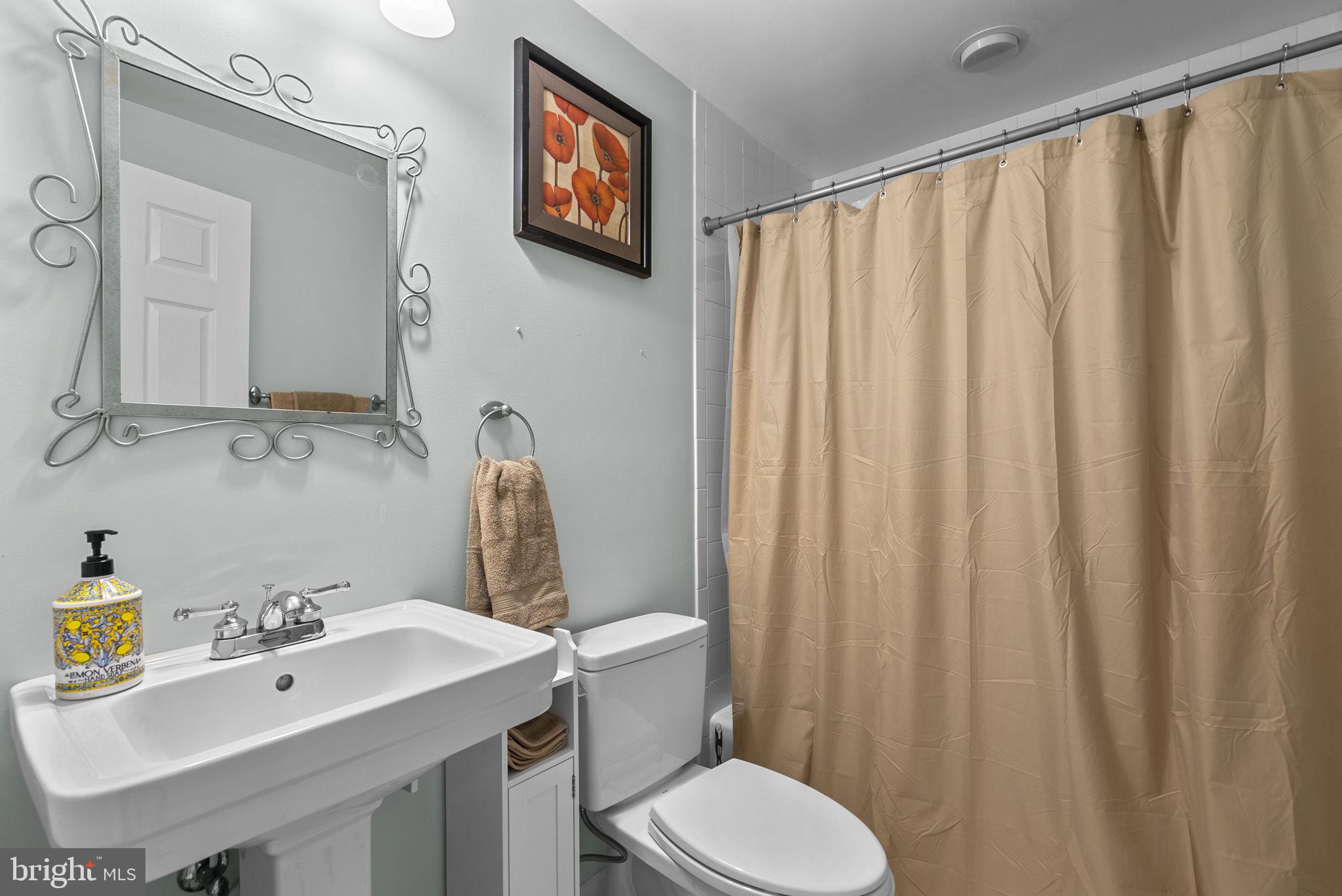 GRANBY WOODS - Residential