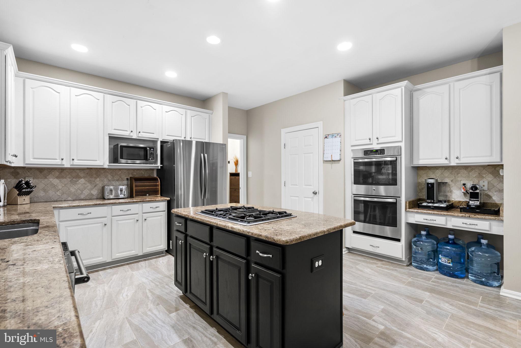 GRANBY WOODS - Residential