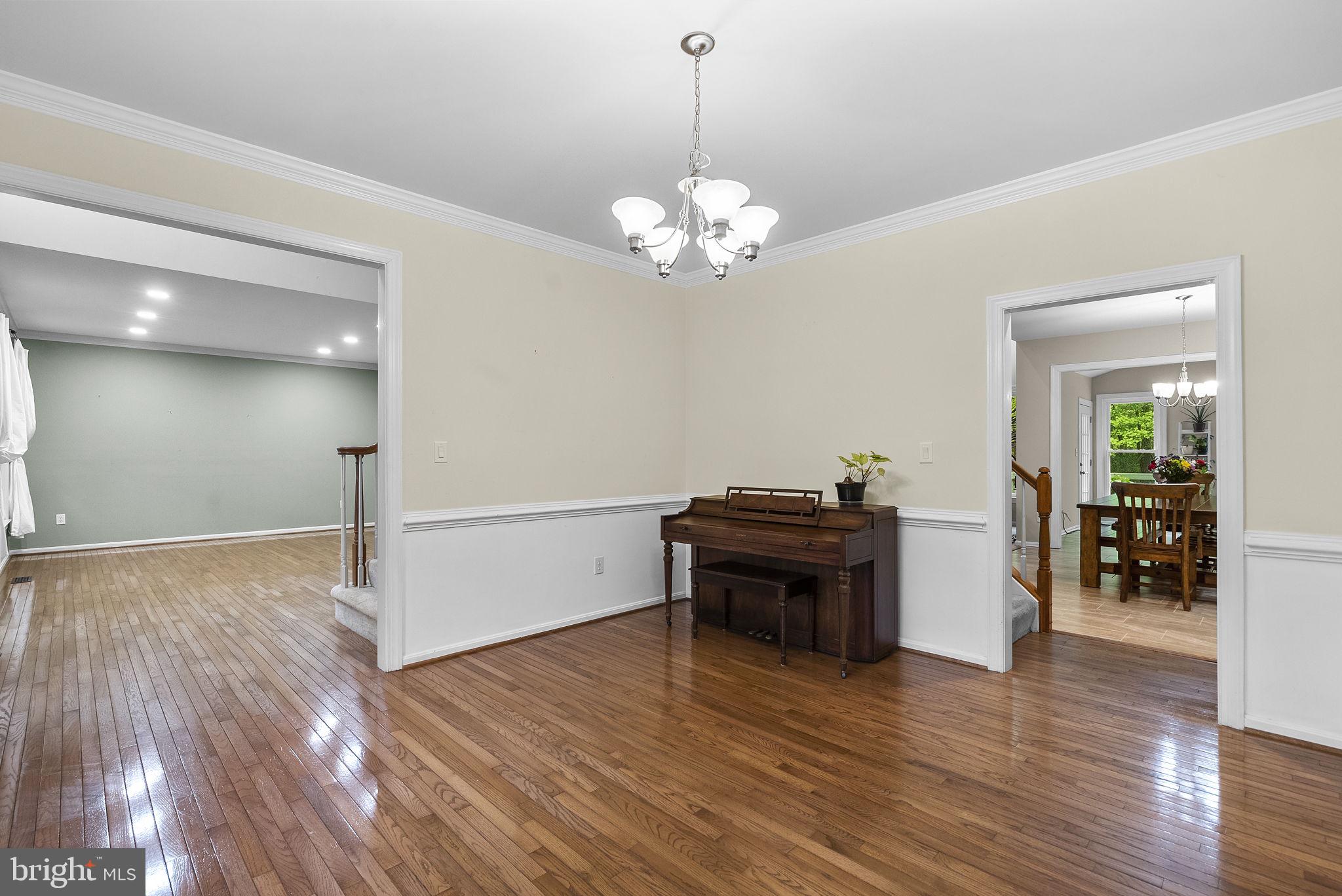 GRANBY WOODS - Residential