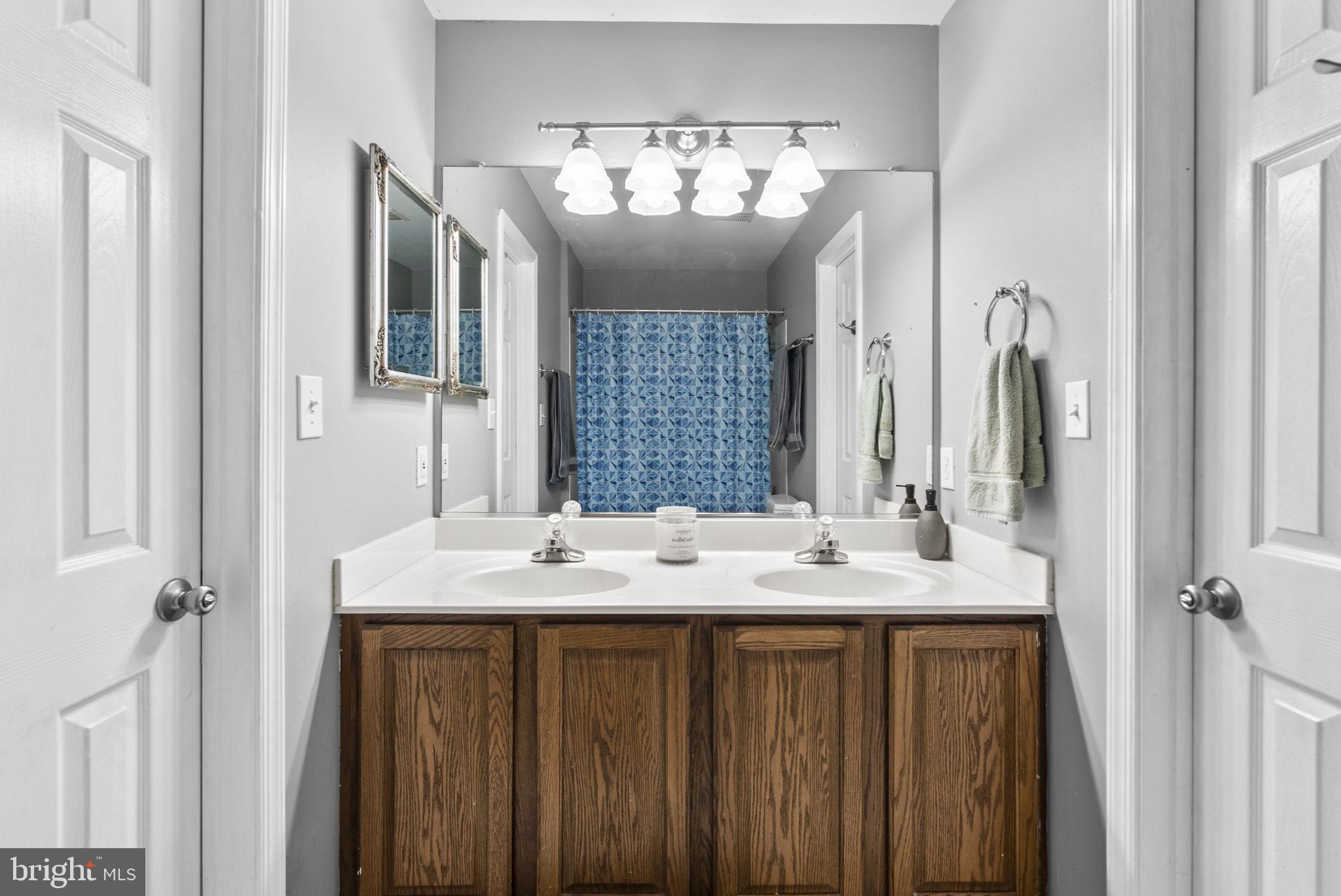 GRANBY WOODS - Residential