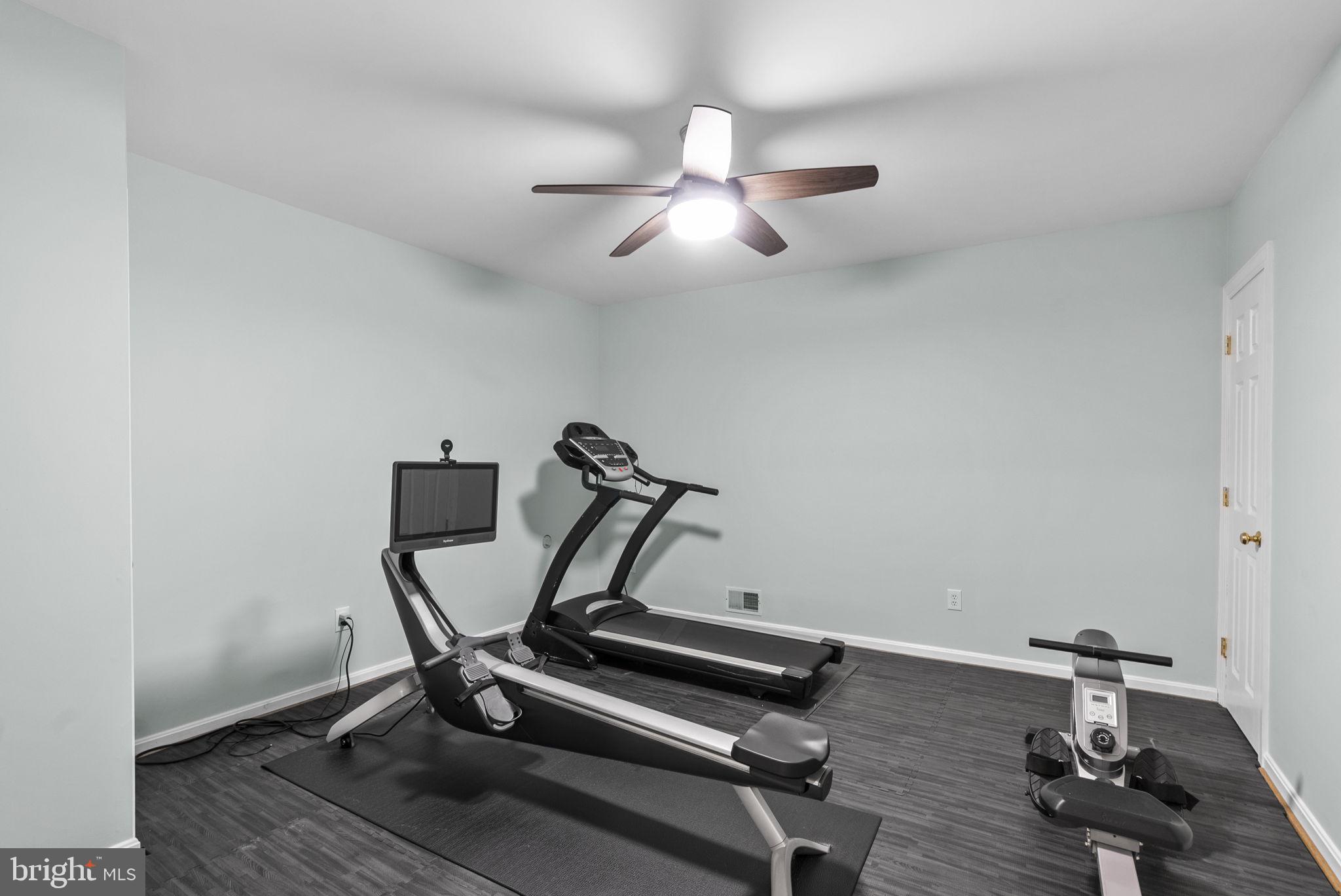 GRANBY WOODS - Residential