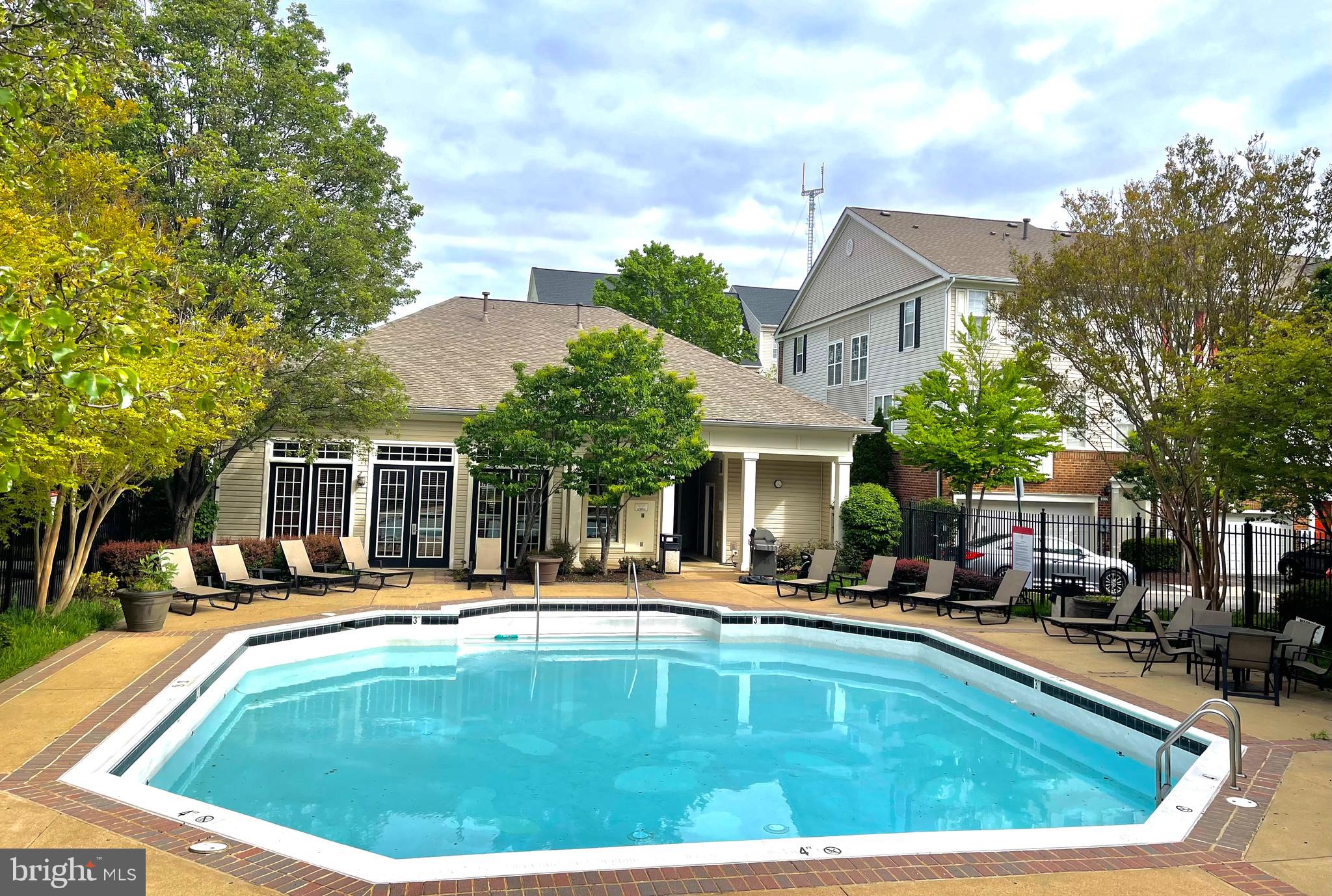 HIGH POINT AT JEFFERSON PARK - Residential Lease