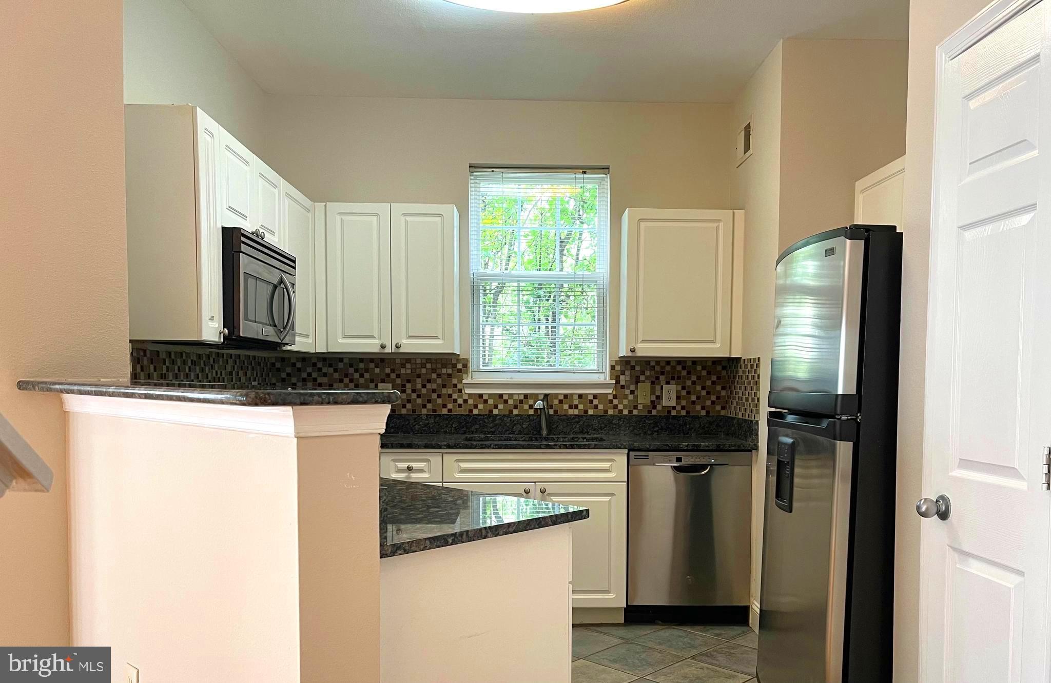 HIGH POINT AT JEFFERSON PARK - Residential Lease