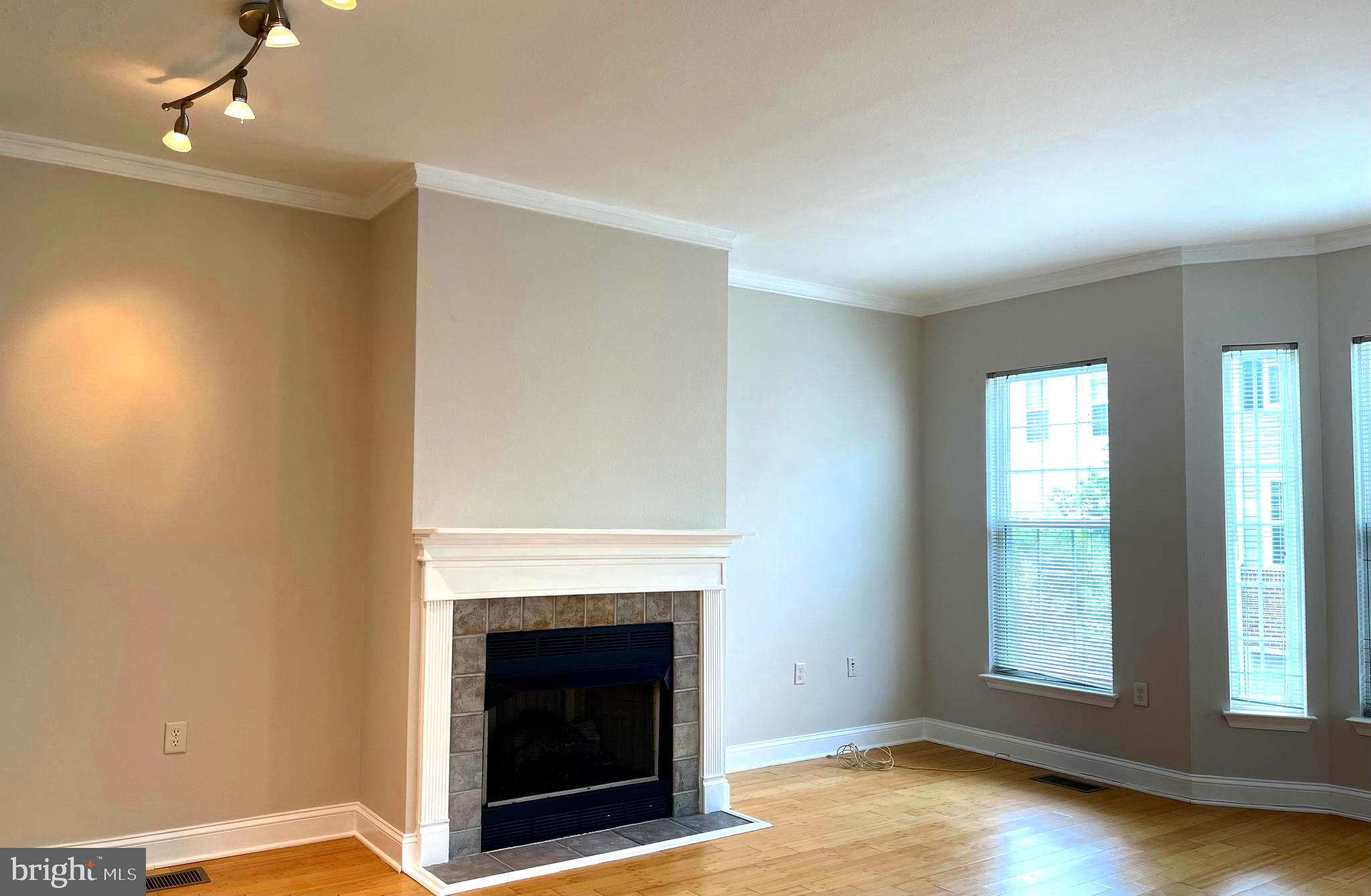 HIGH POINT AT JEFFERSON PARK - Residential Lease