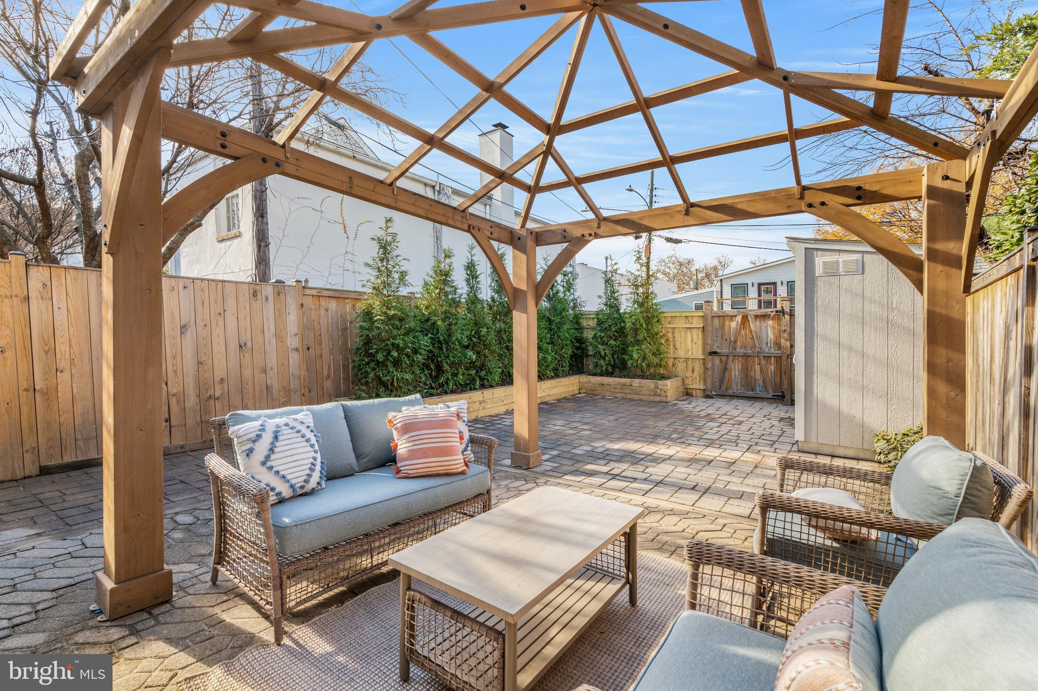 HISTORIC OLD TOWN - Residential