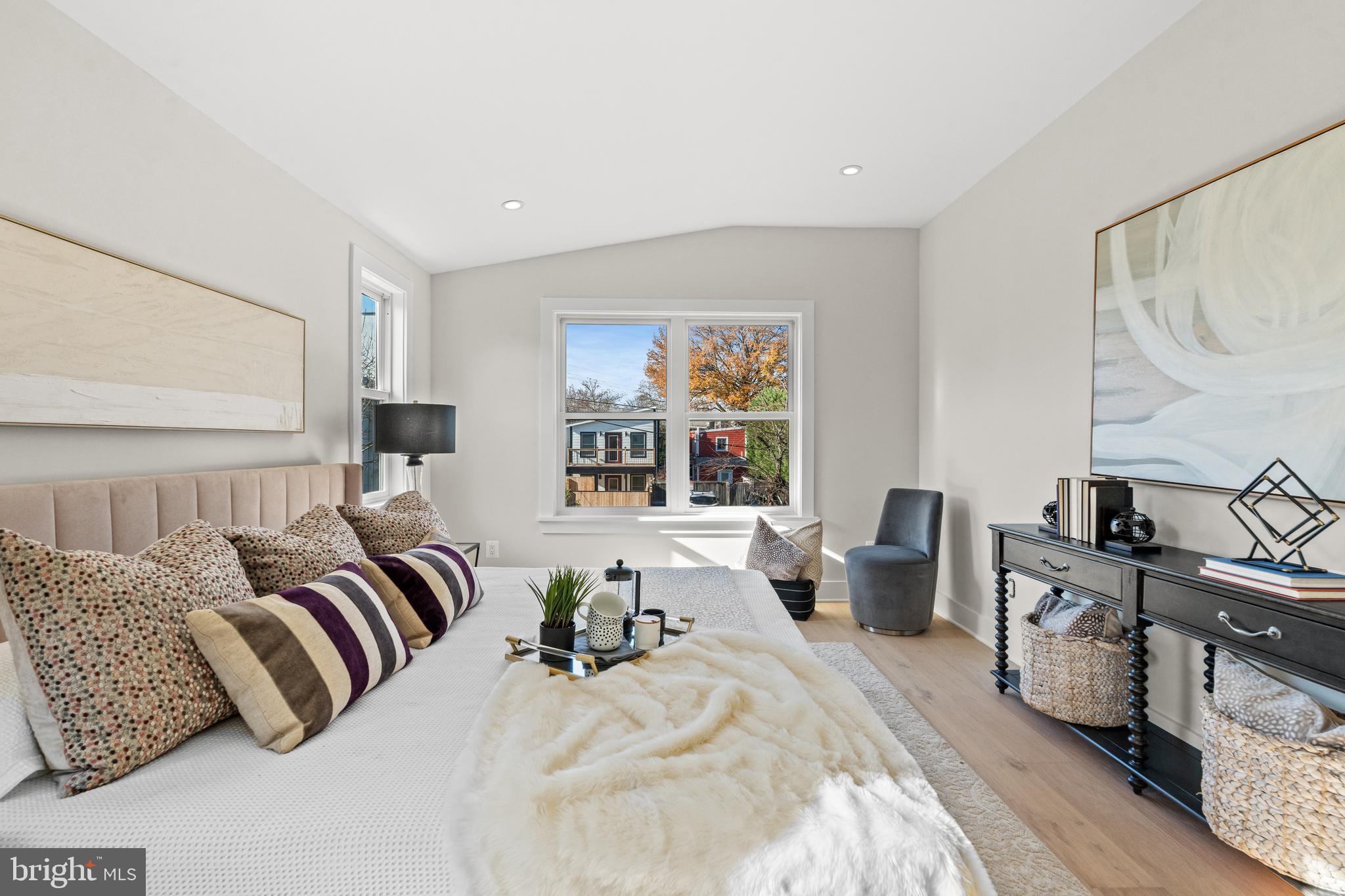 HISTORIC OLD TOWN - Residential