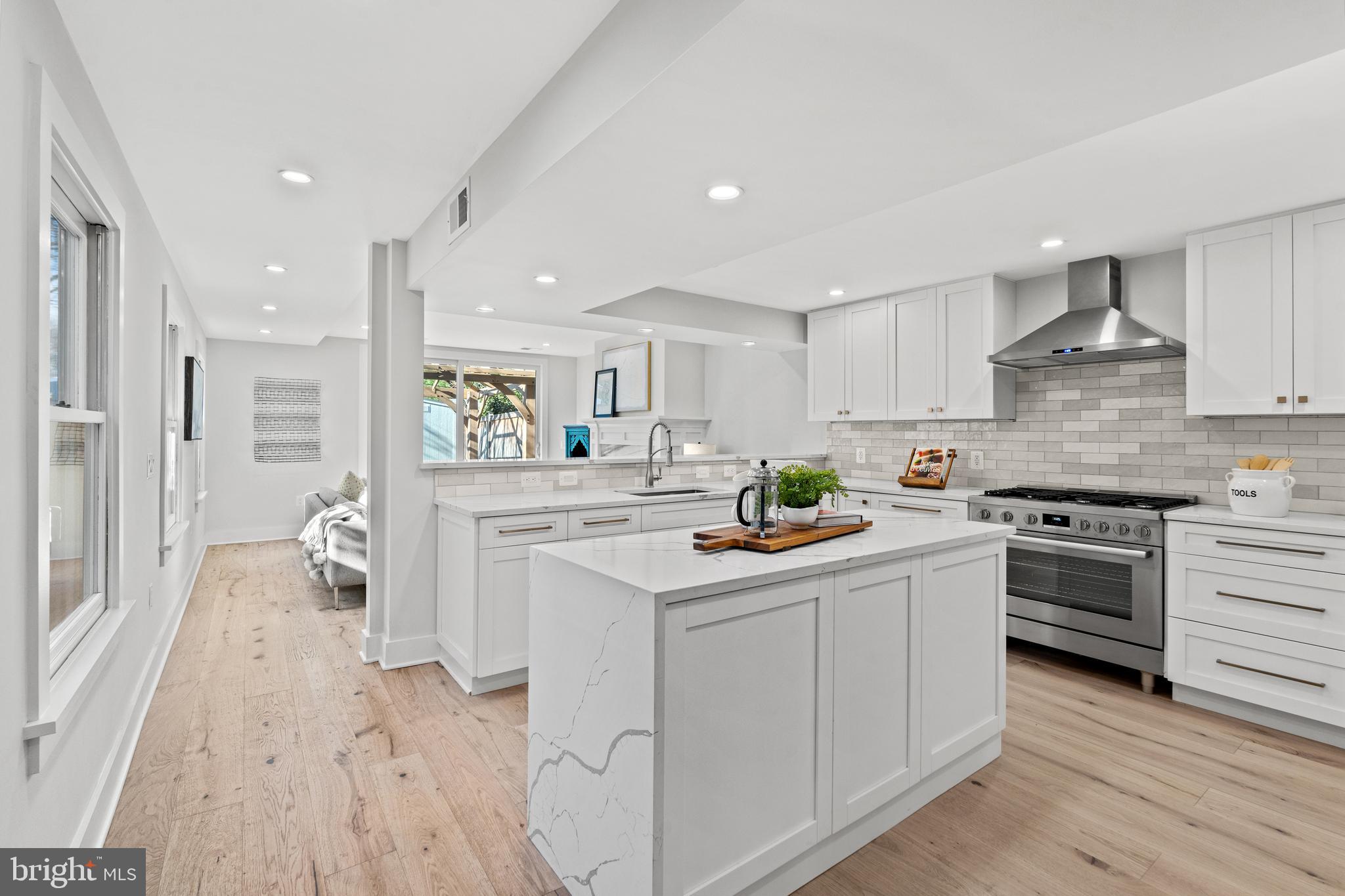 HISTORIC OLD TOWN - Residential