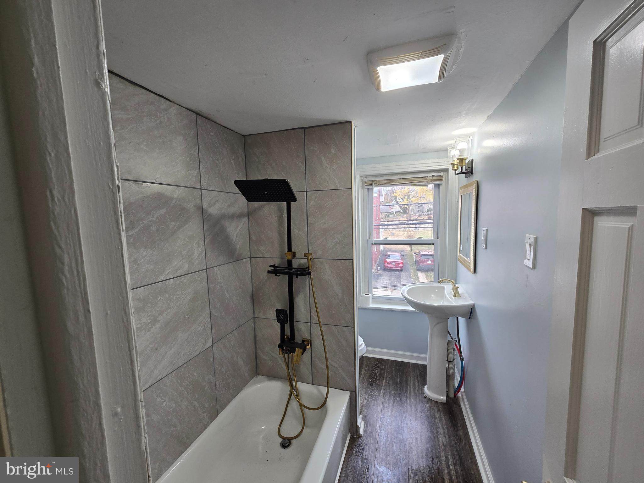 BROOKHAVEN - Residential