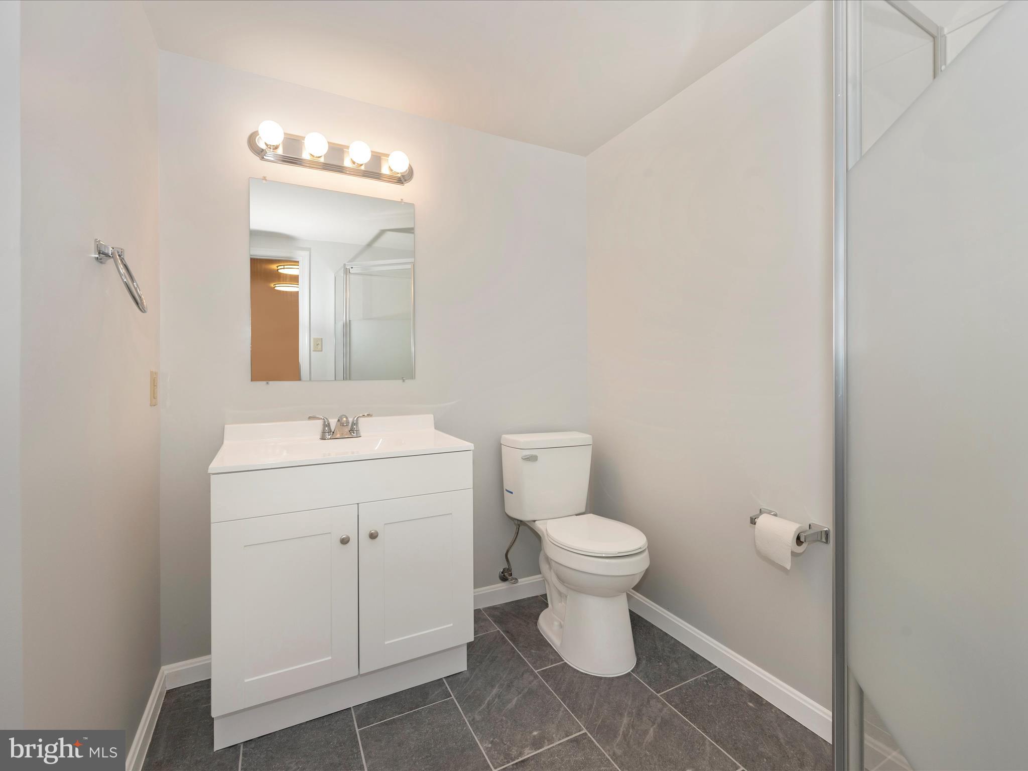 POOLESVILLE - Residential