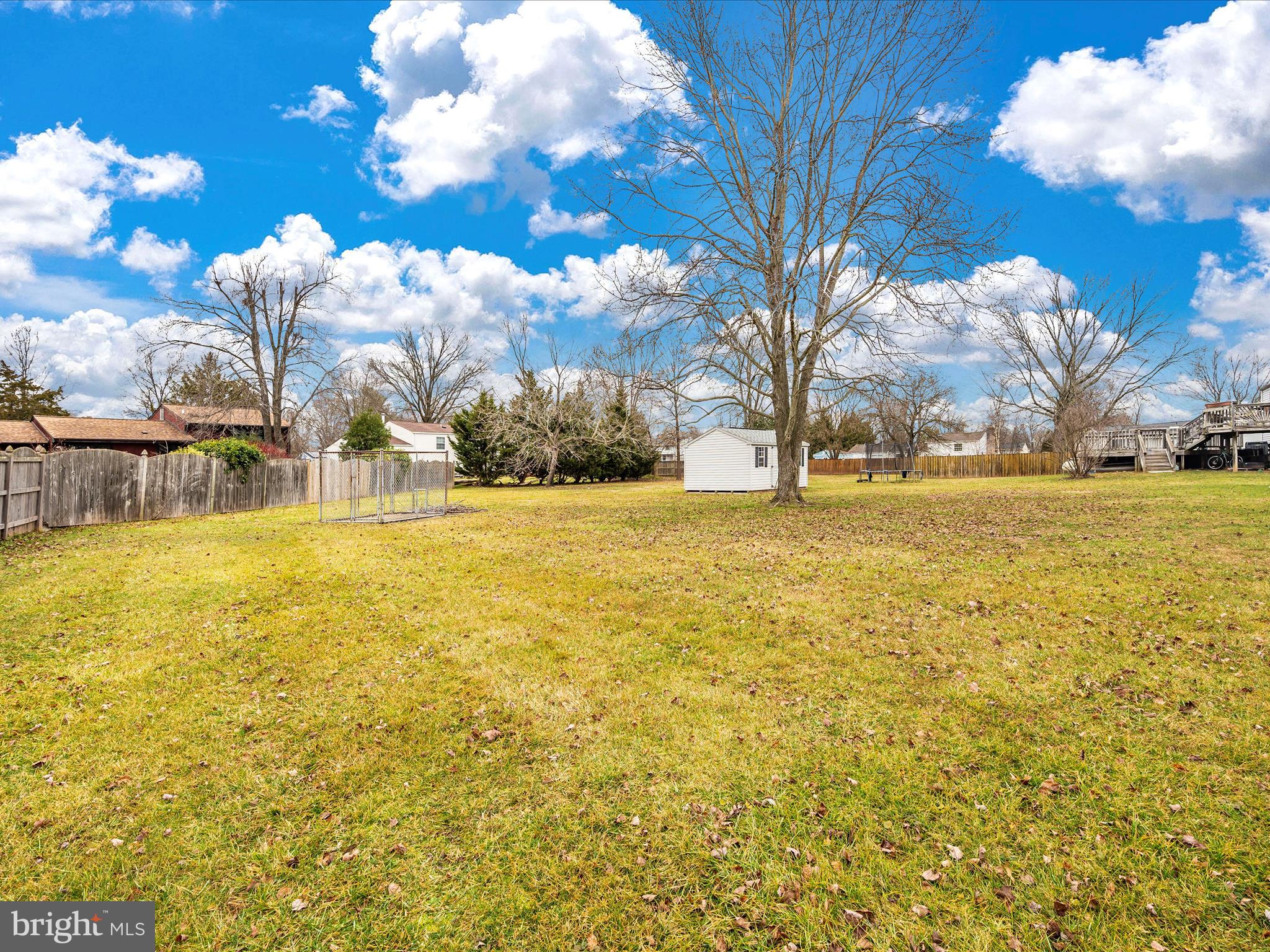 POOLESVILLE - Residential