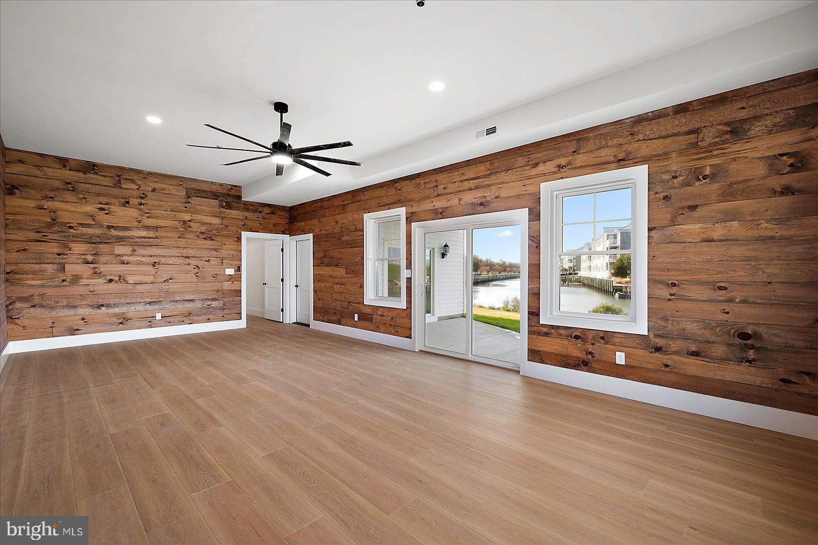 ESTATES AT INLET ISLE - Residential