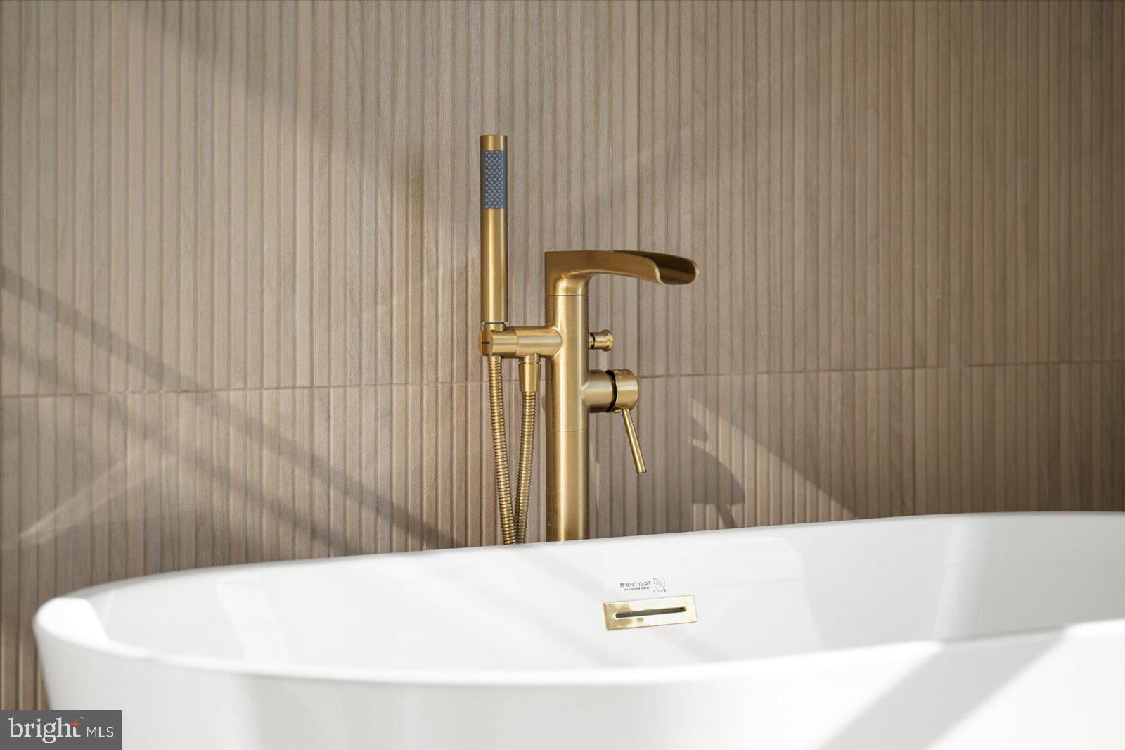 ESTATES AT INLET ISLE - Residential