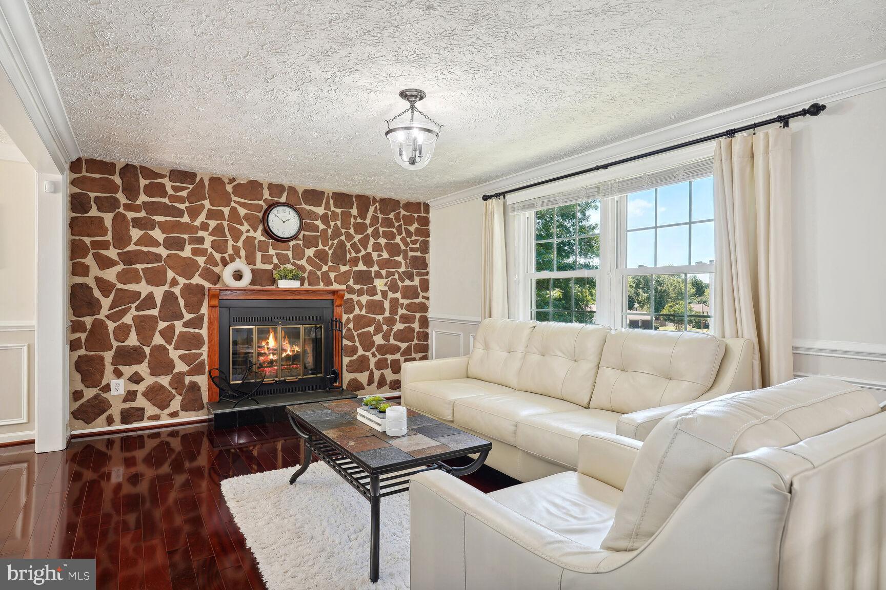 GROVETON - Residential