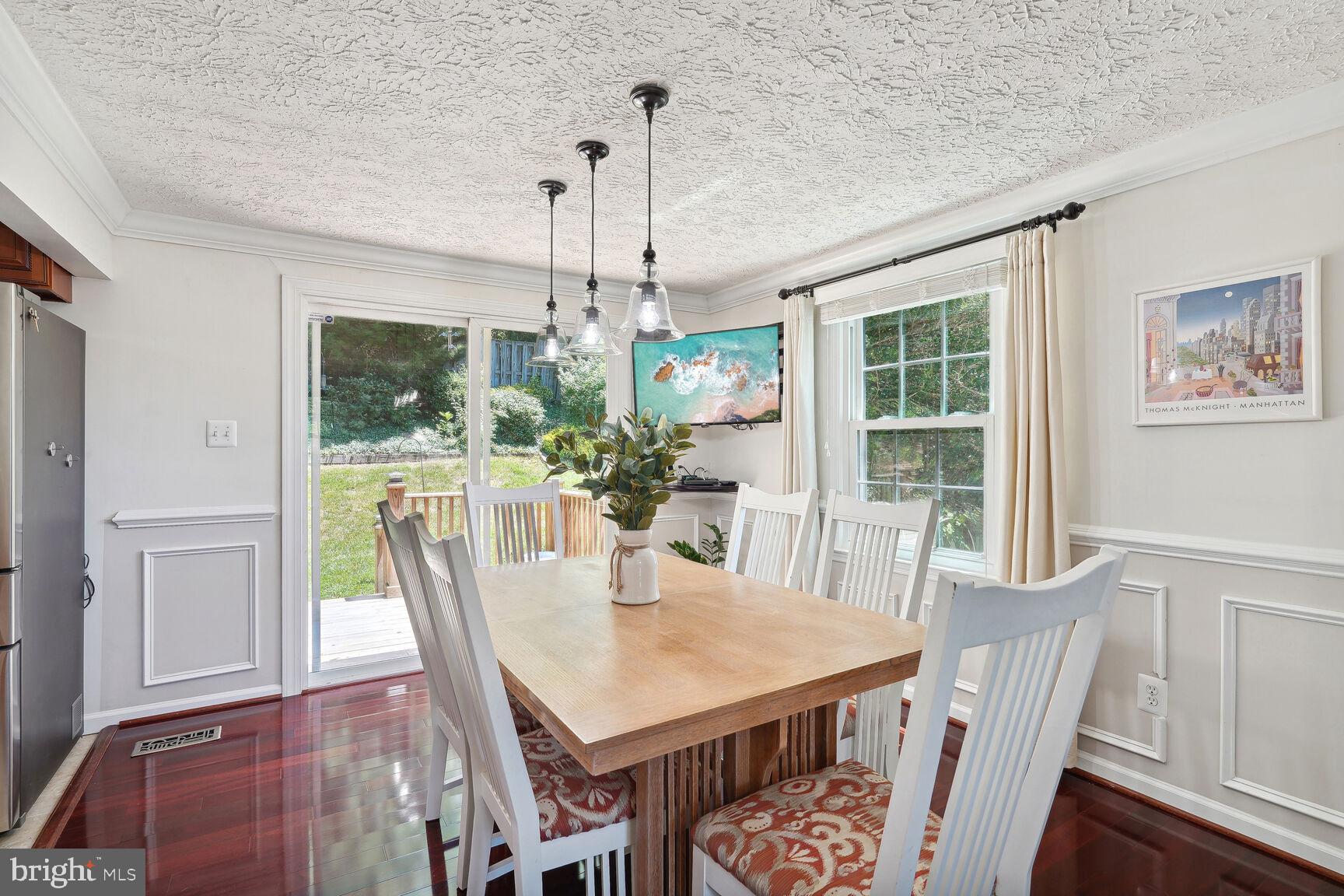 GROVETON - Residential