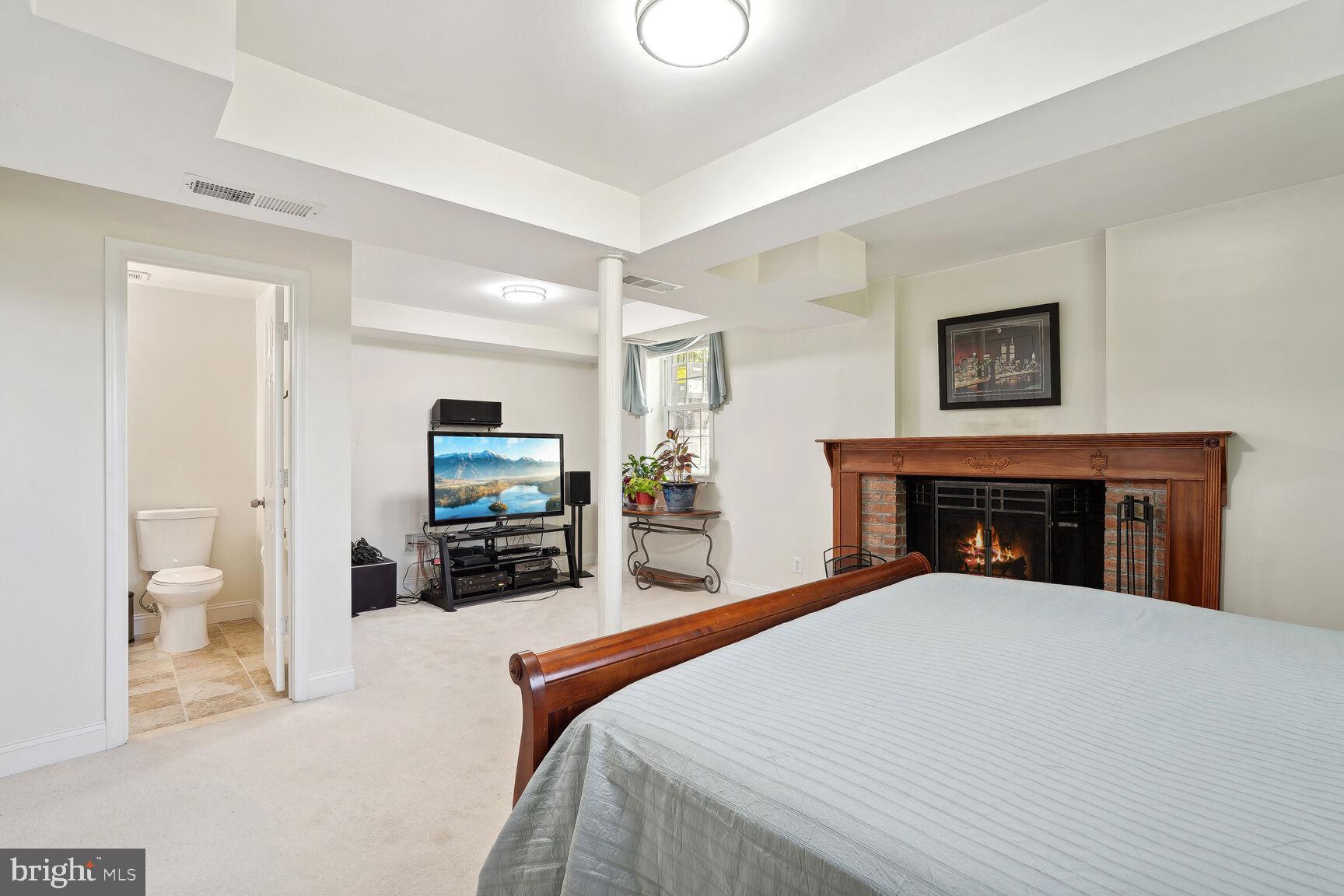 GROVETON - Residential