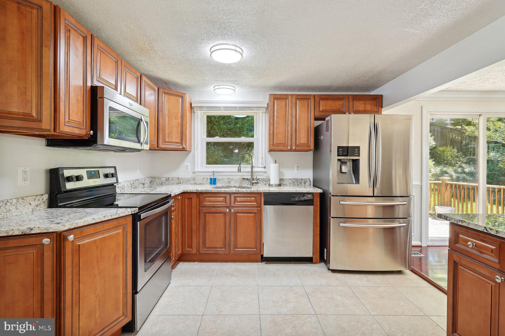 GROVETON - Residential