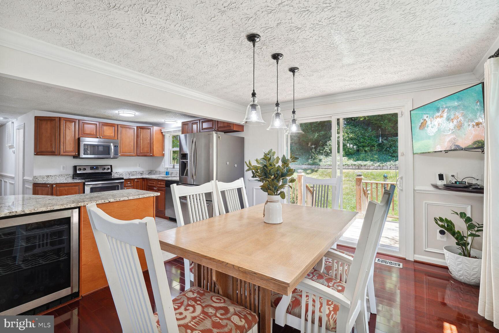 GROVETON - Residential