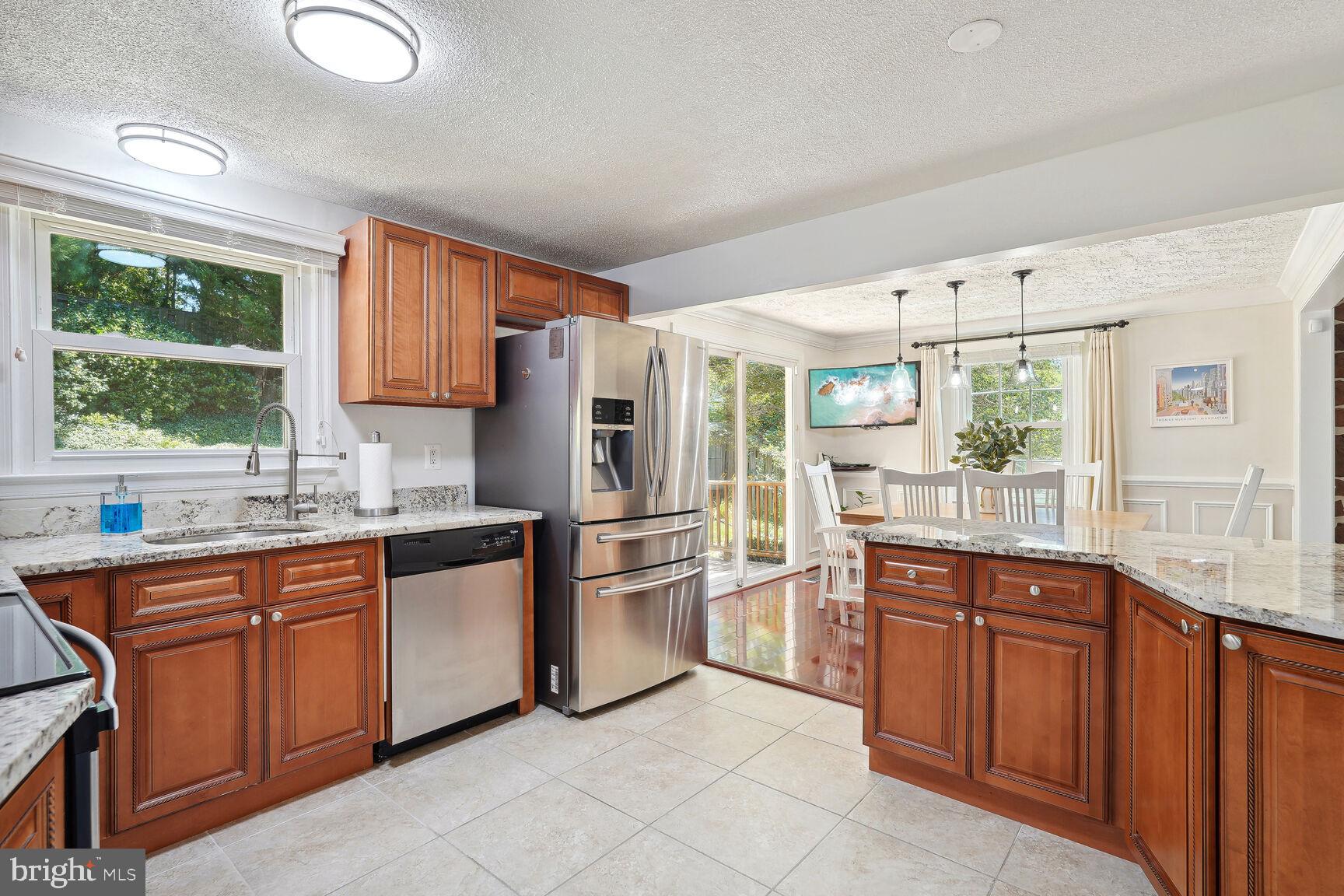 GROVETON - Residential