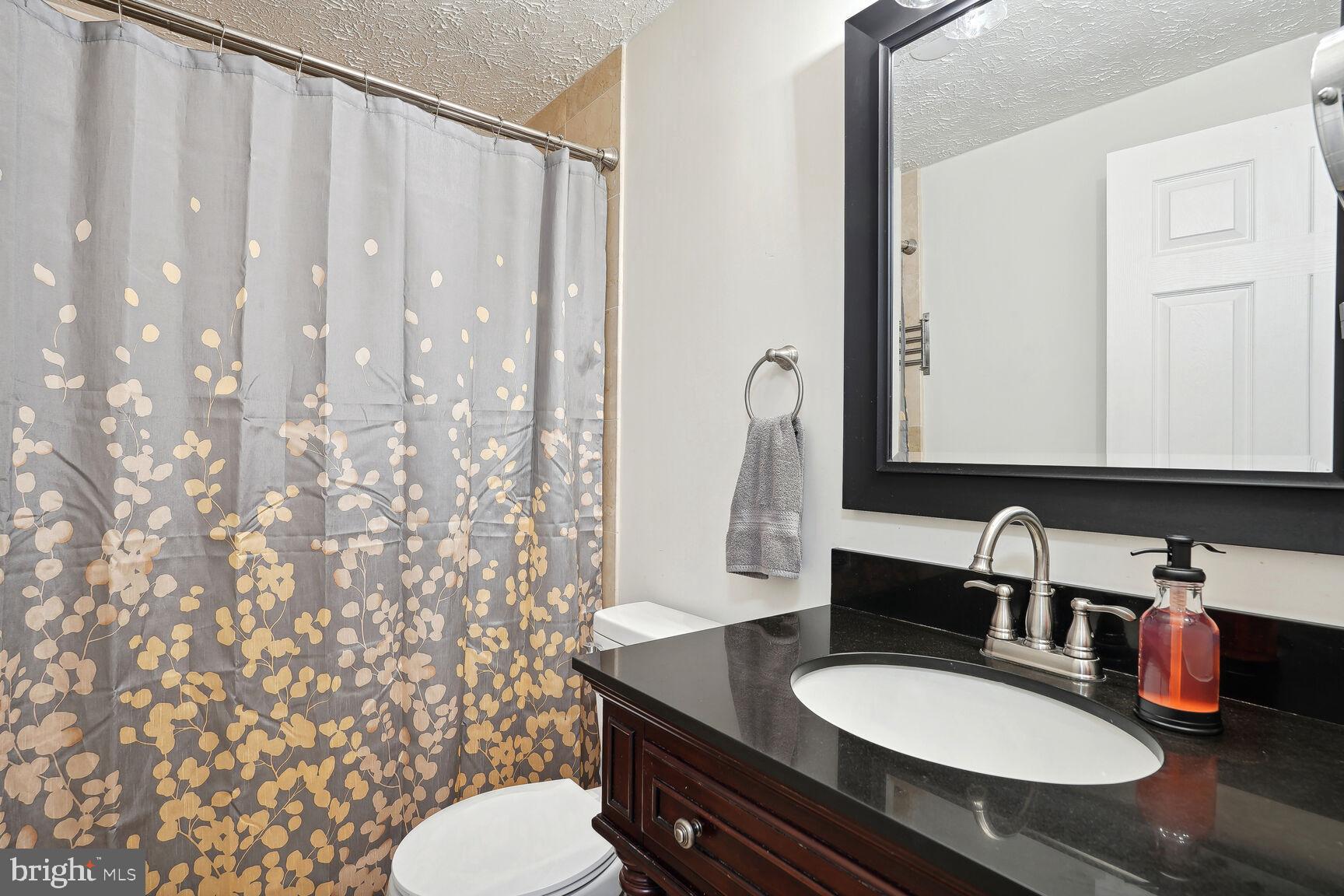 GROVETON - Residential