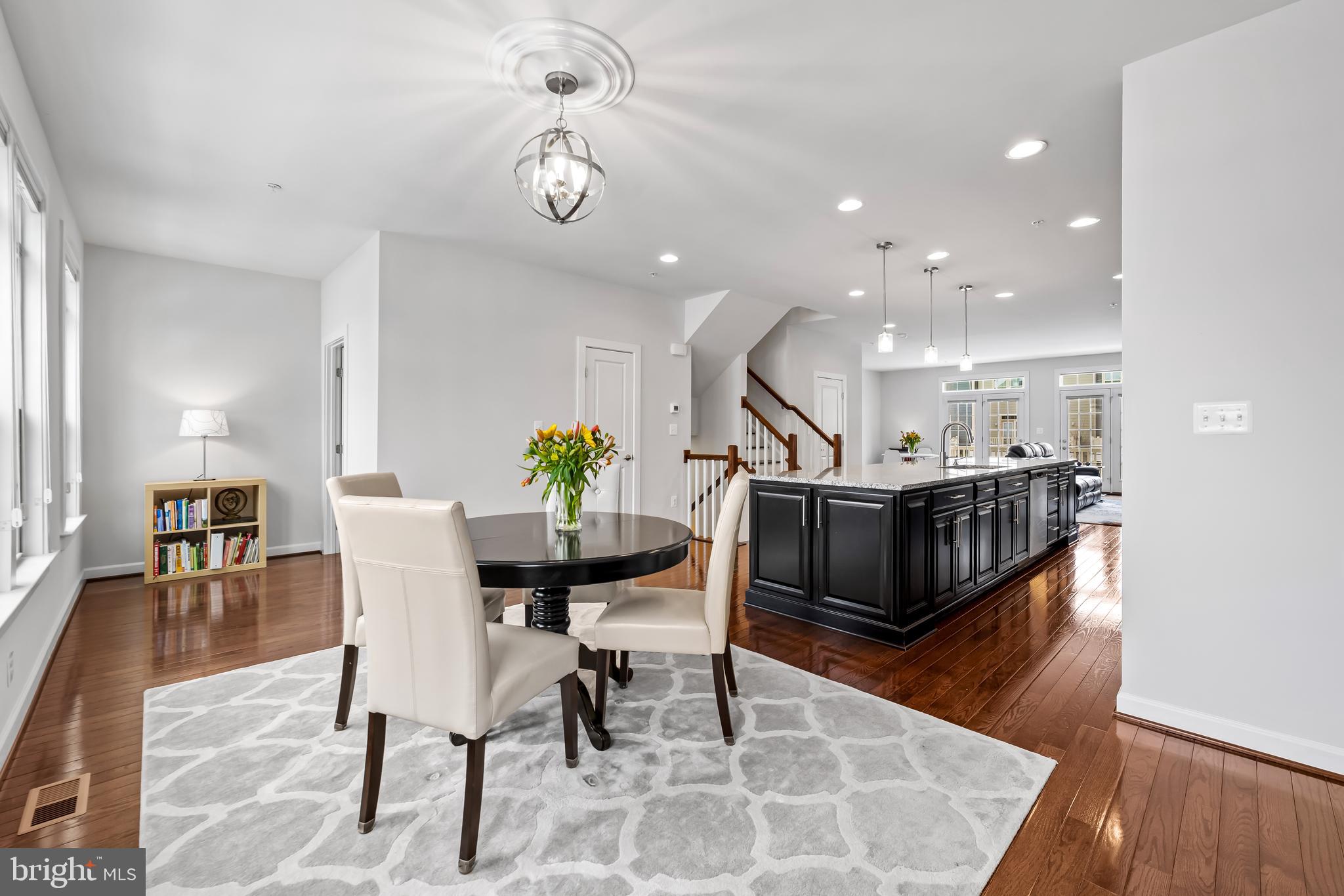 SUBURBAN GREENE - Residential