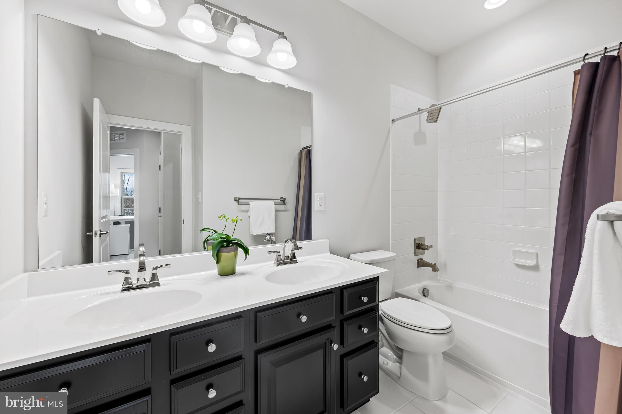 SUBURBAN GREENE - Residential