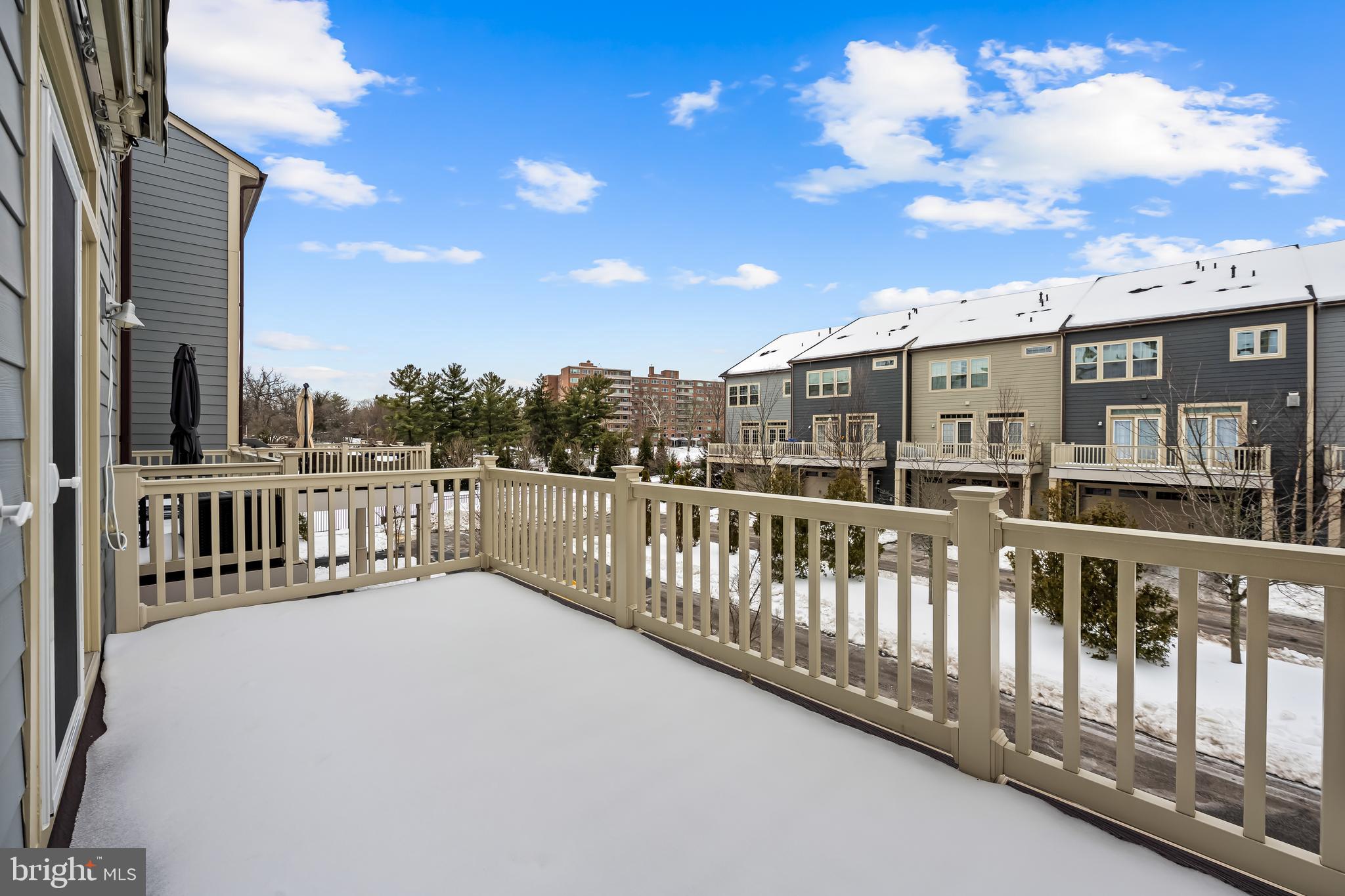 SUBURBAN GREENE - Residential