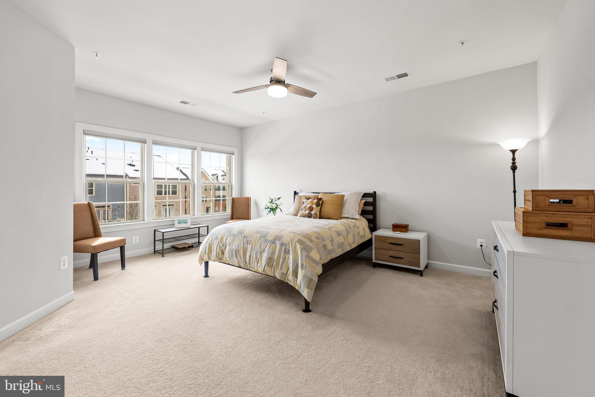 SUBURBAN GREENE - Residential