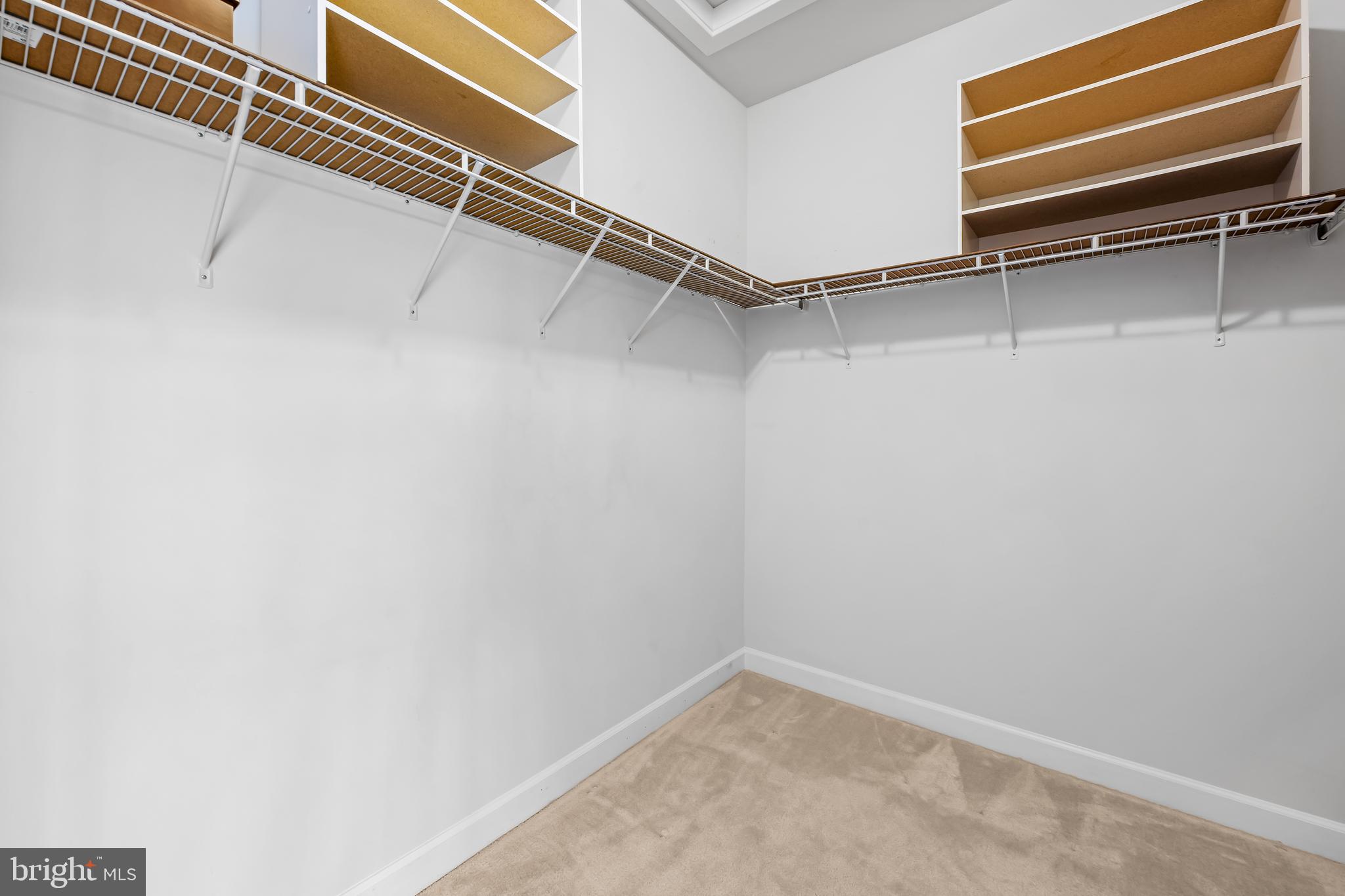 SUBURBAN GREENE - Residential