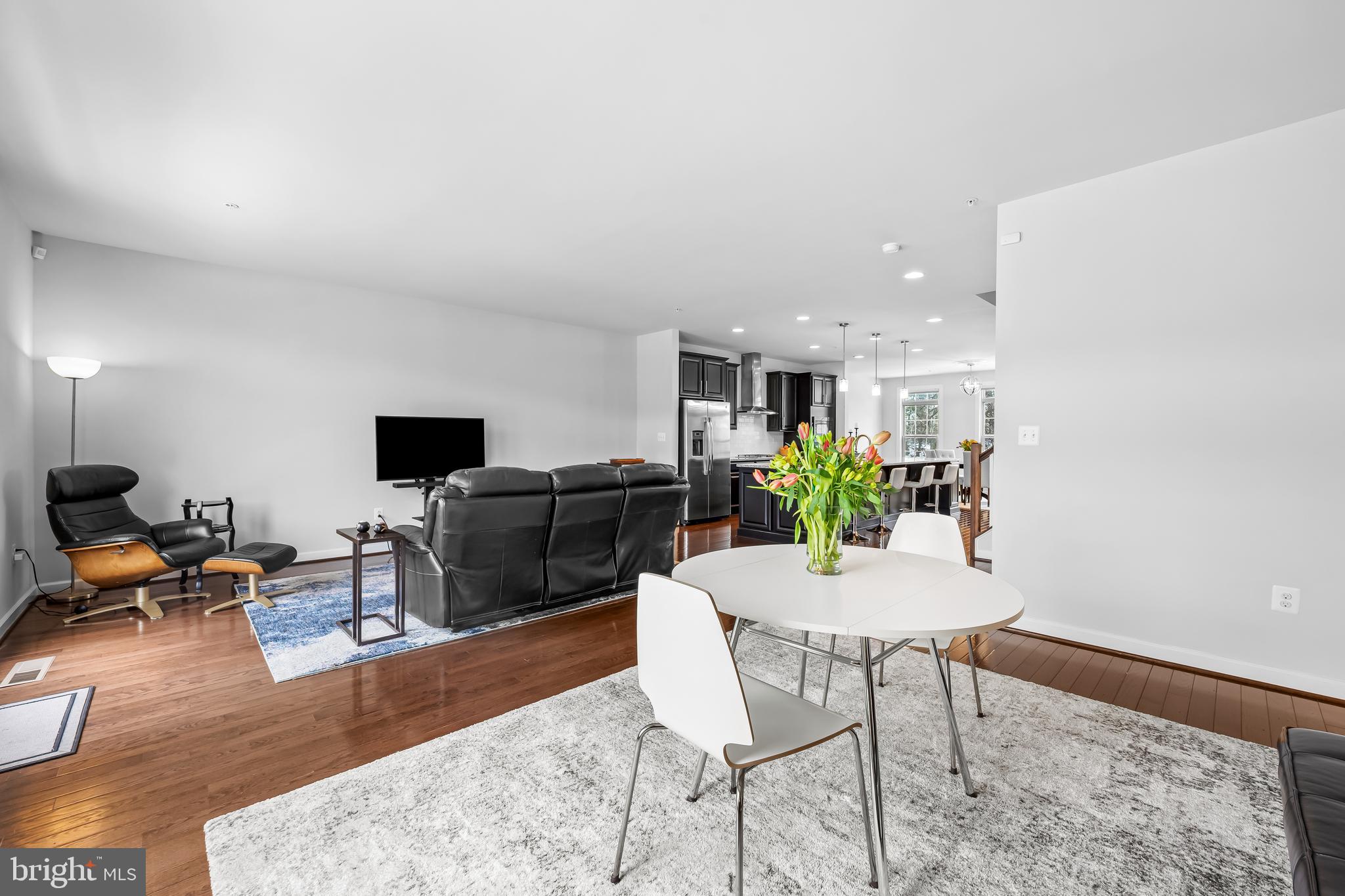 SUBURBAN GREENE - Residential