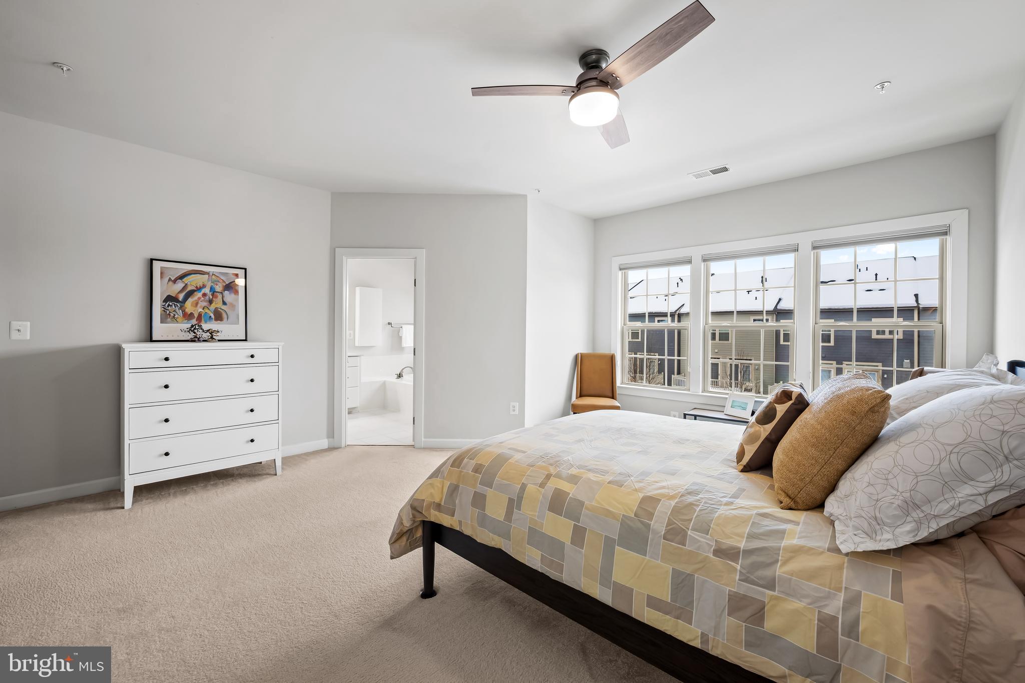 SUBURBAN GREENE - Residential