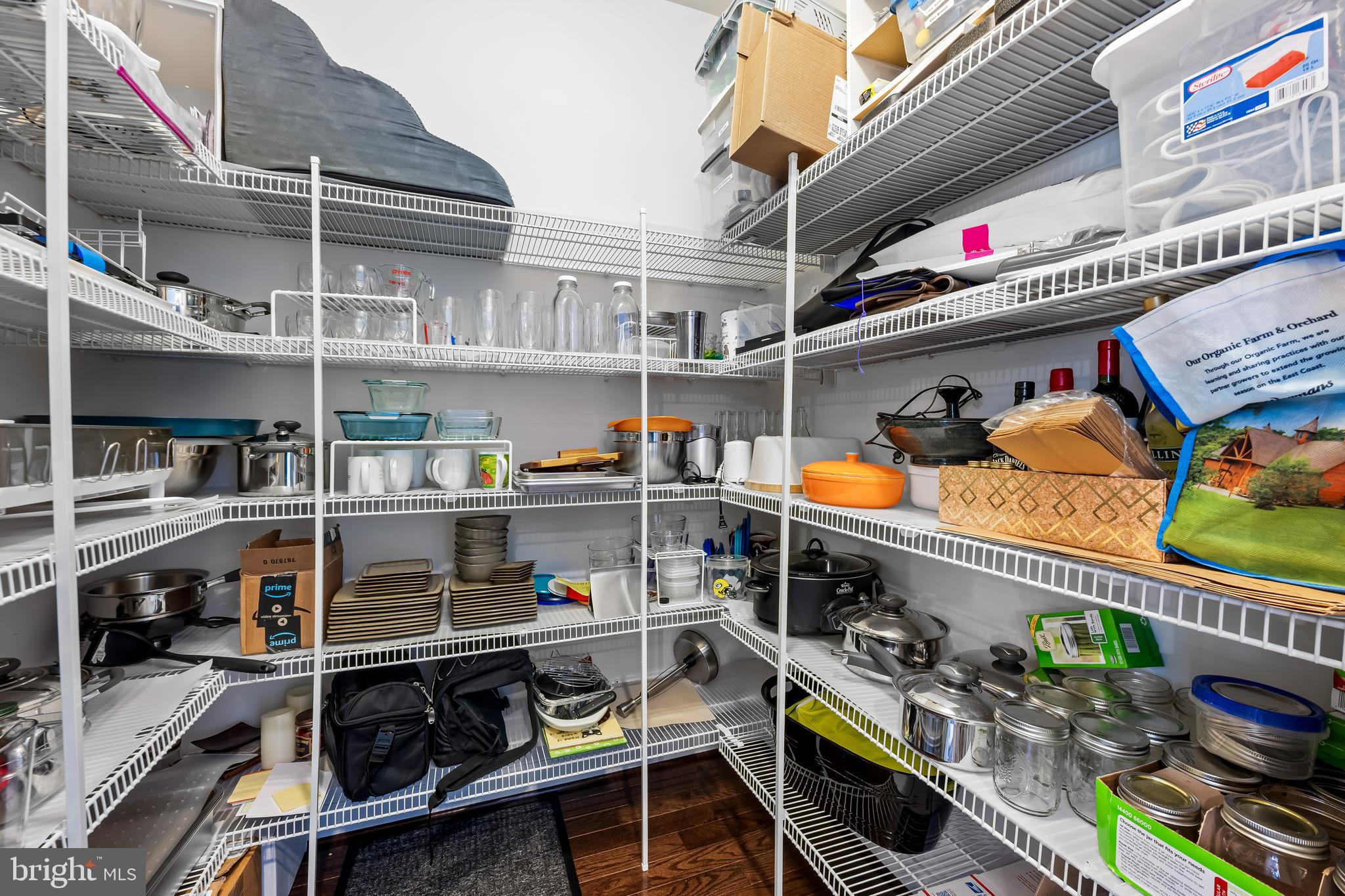 SUBURBAN GREENE - Residential