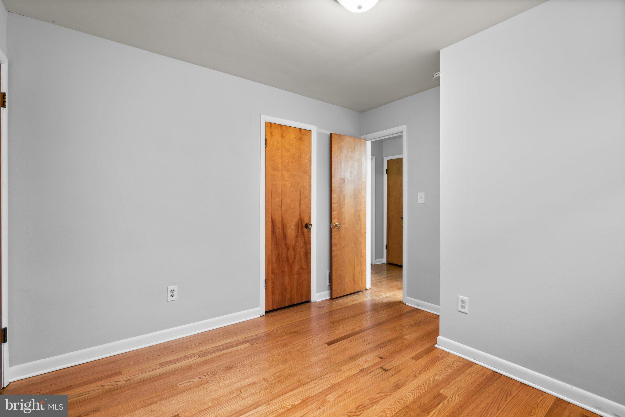 CLEMENS CROSSING - Residential