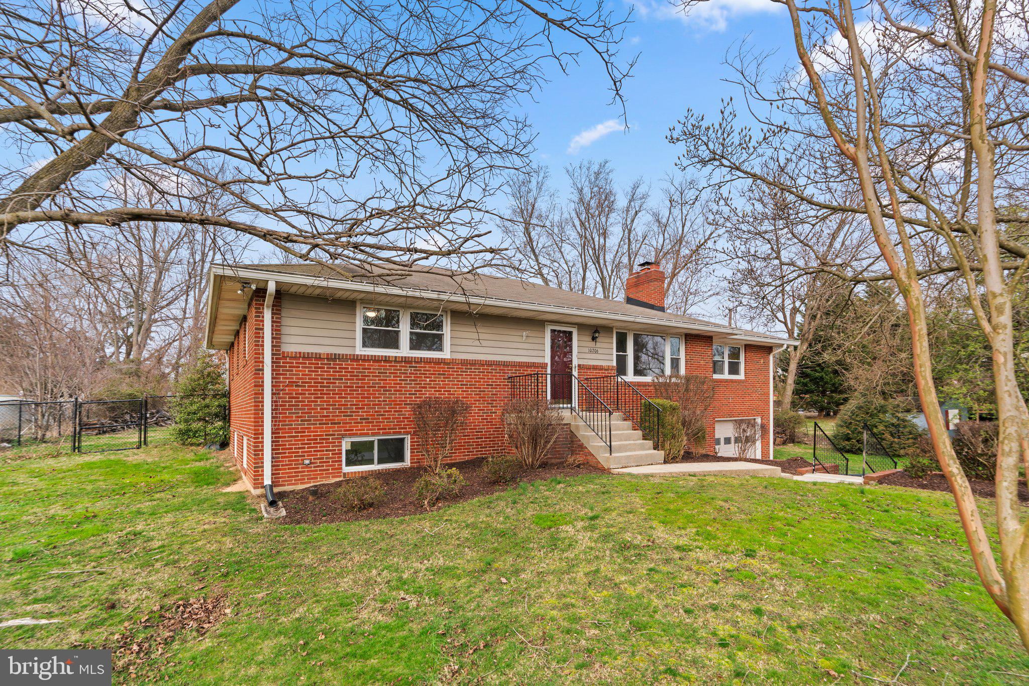 CLEMENS CROSSING - Residential