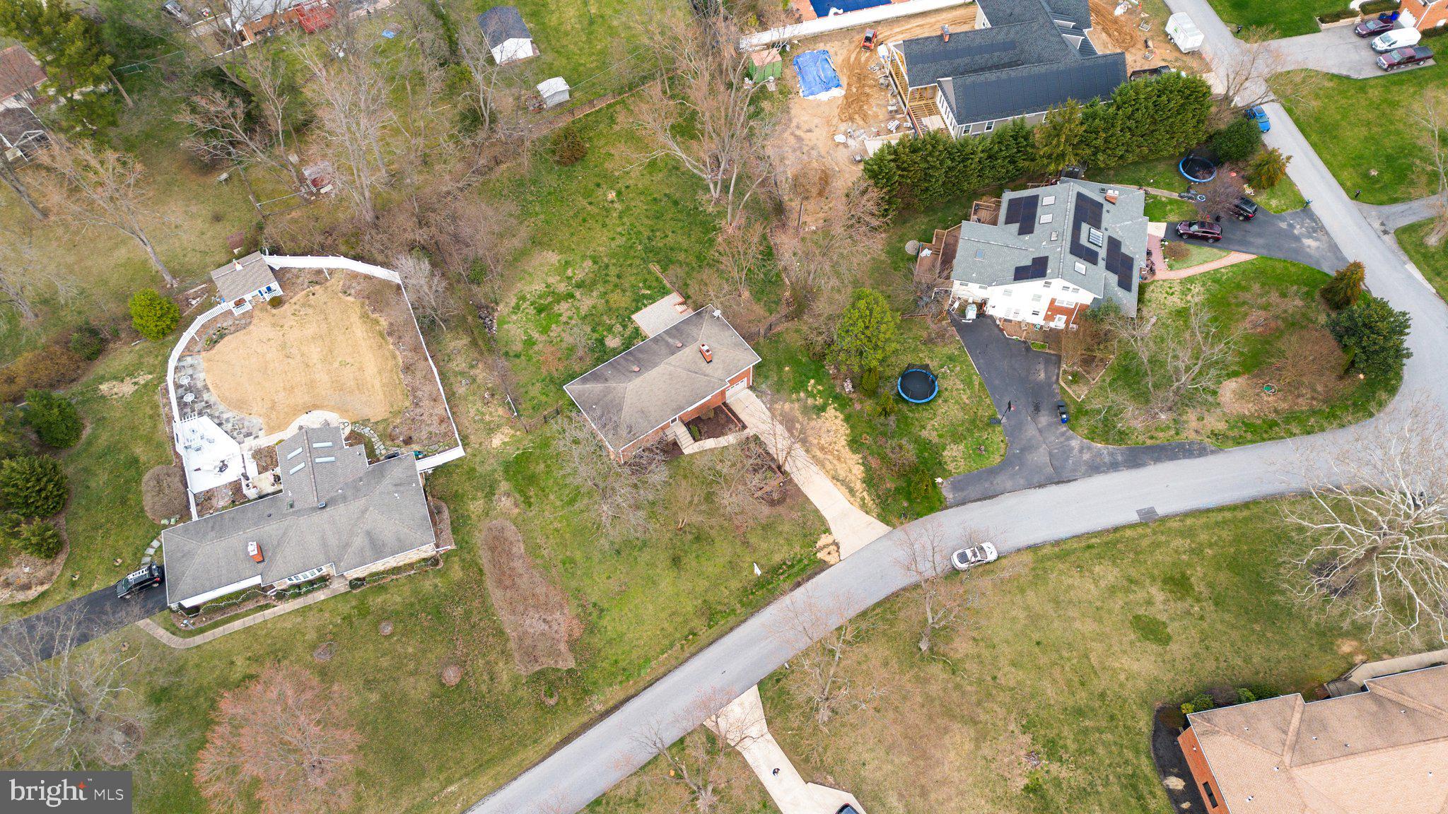 CLEMENS CROSSING - Residential