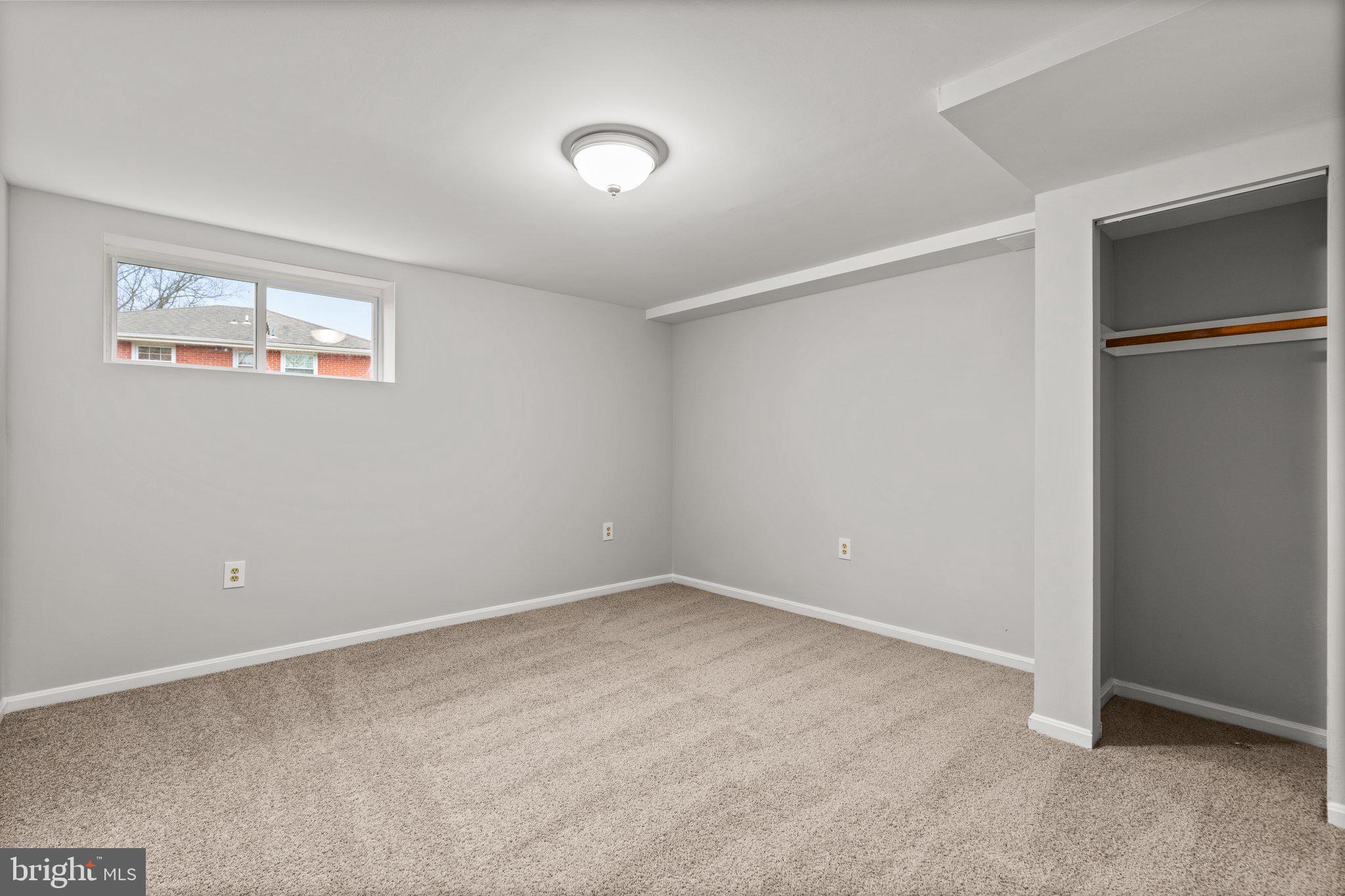 CLEMENS CROSSING - Residential