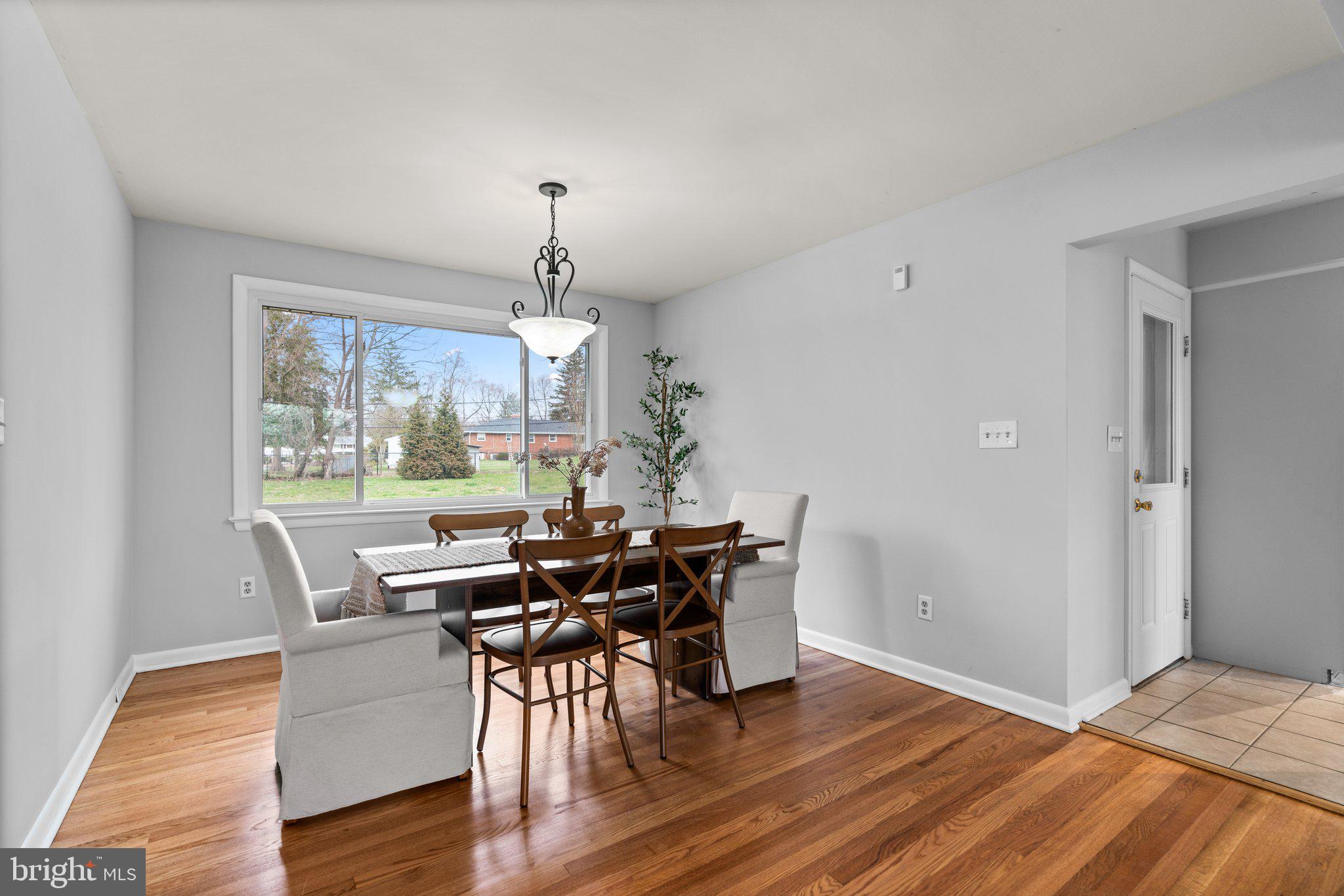 CLEMENS CROSSING - Residential