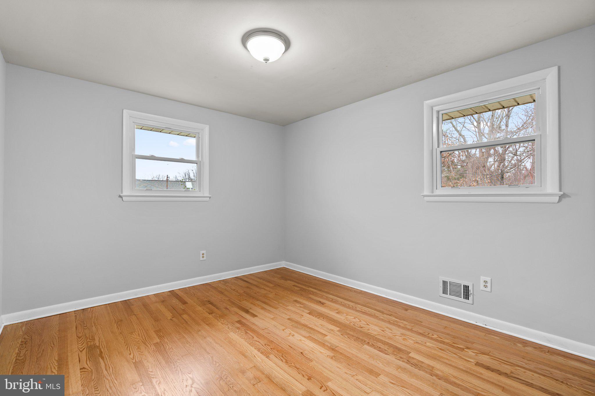 CLEMENS CROSSING - Residential